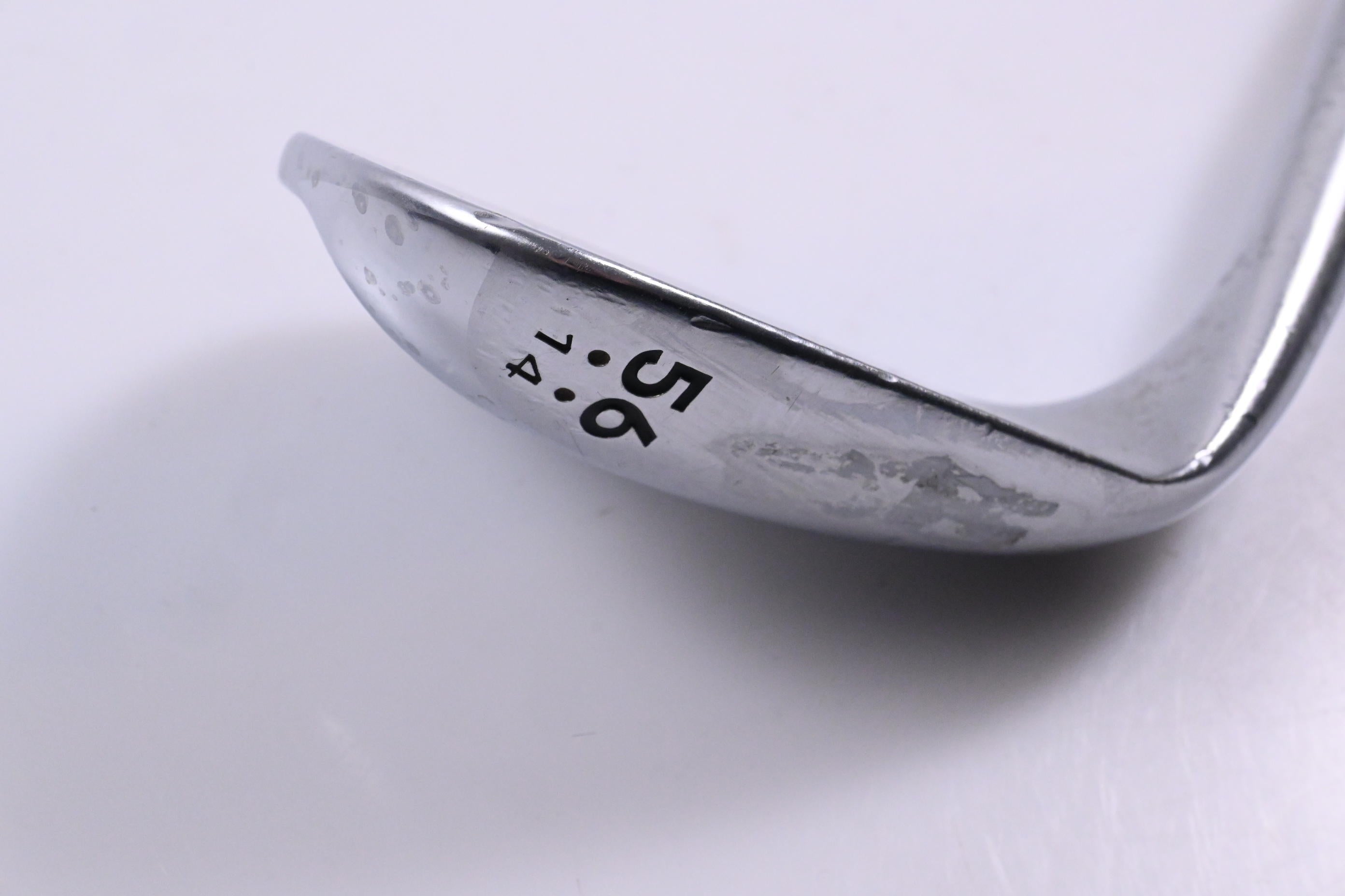 Cleveland 588 RTX Sand Wedge / 56 Degree / Wedge Flex Dynamic Gold Shaft