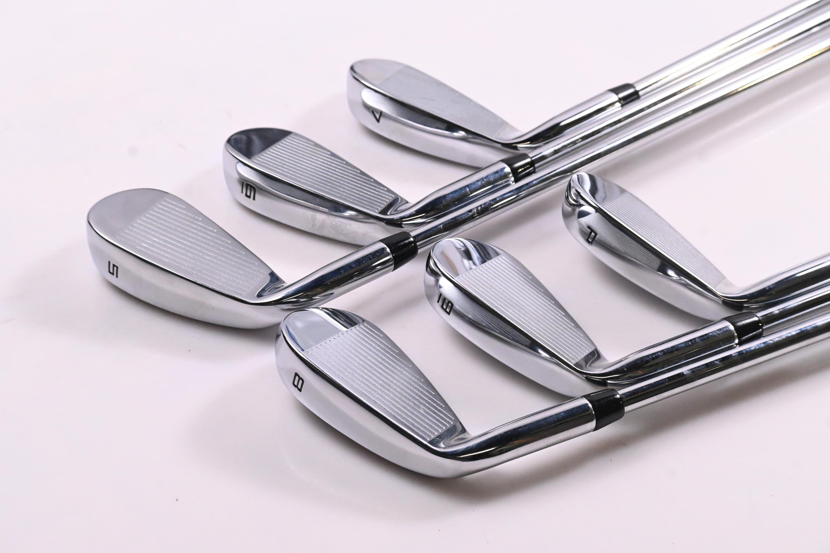 Callaway Elyte X Irons / 5-PW / Regular Flex Vector 80 Shafts