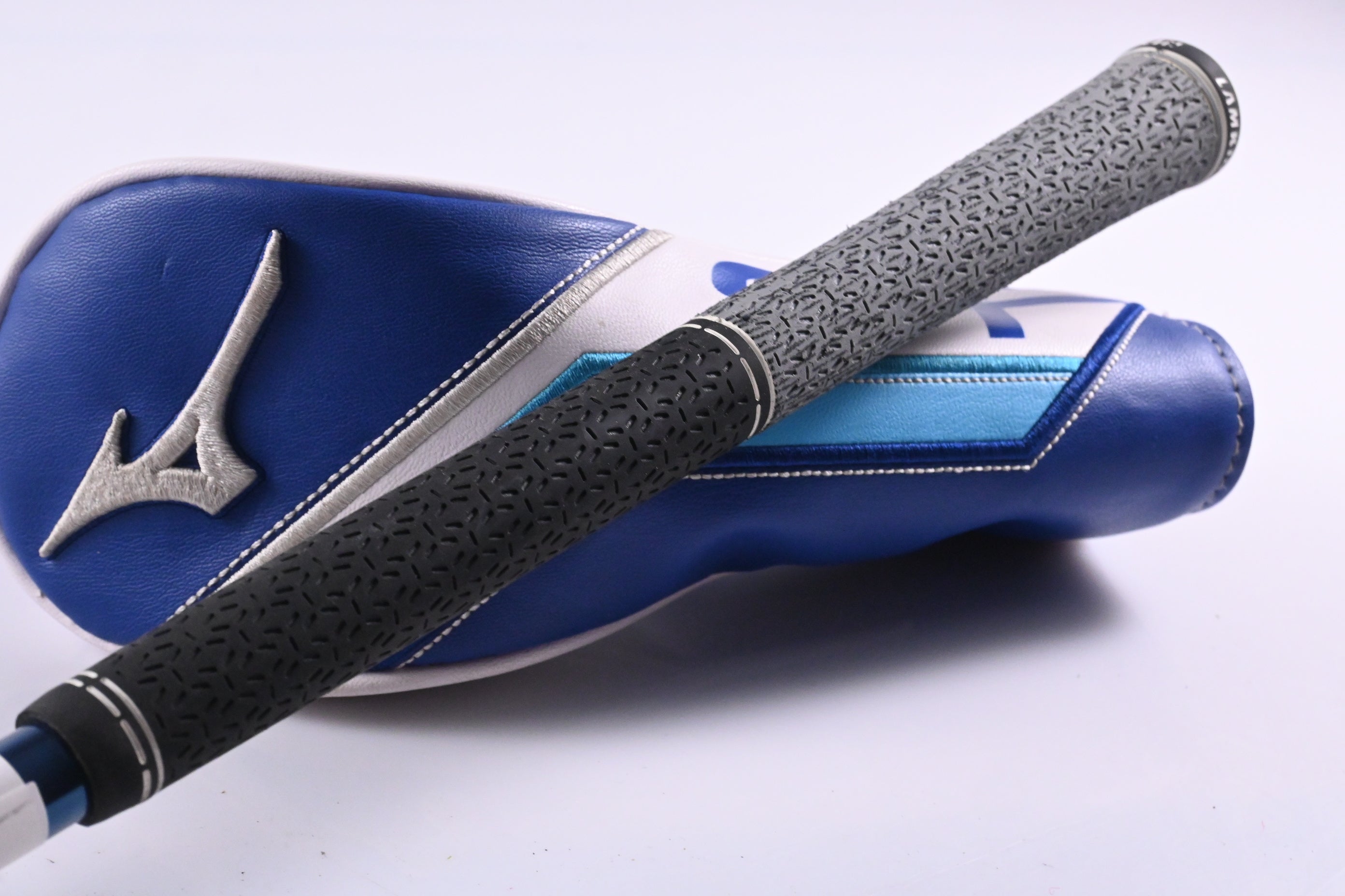 Mizuno ST-Max 230 #3 Hybrid / 19 Degree / Regular Flex UST LINQ 75 Shaft