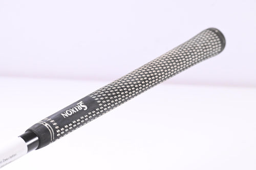 Srixon W-302 Driver / 10.5 Degree / Regular Flex Srixon SV-301 Shaft
