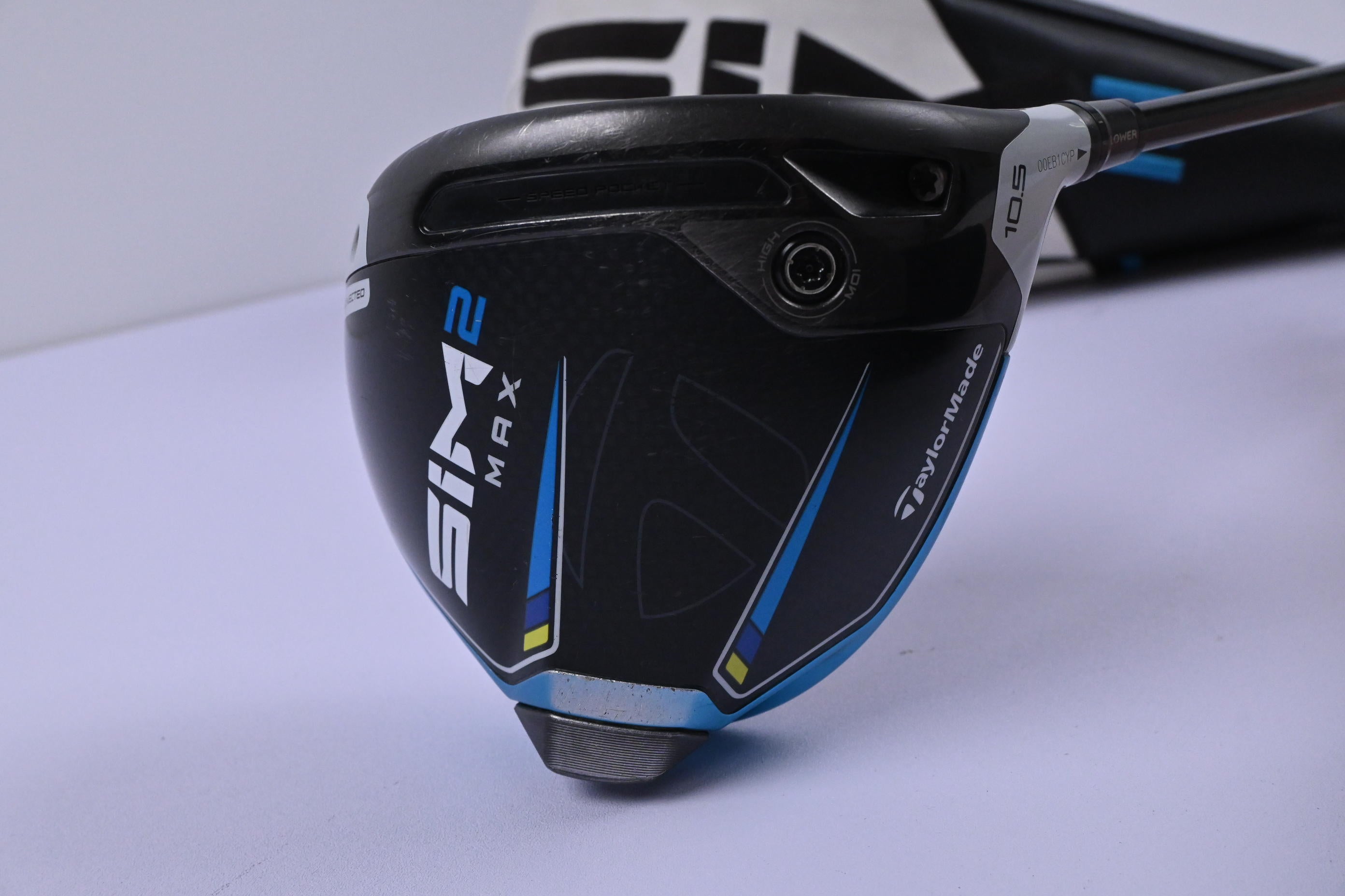 Taylormade SIM2 Max Driver / 10.5 Degree / Stiff Flex Tensei AV Raw Blue 60