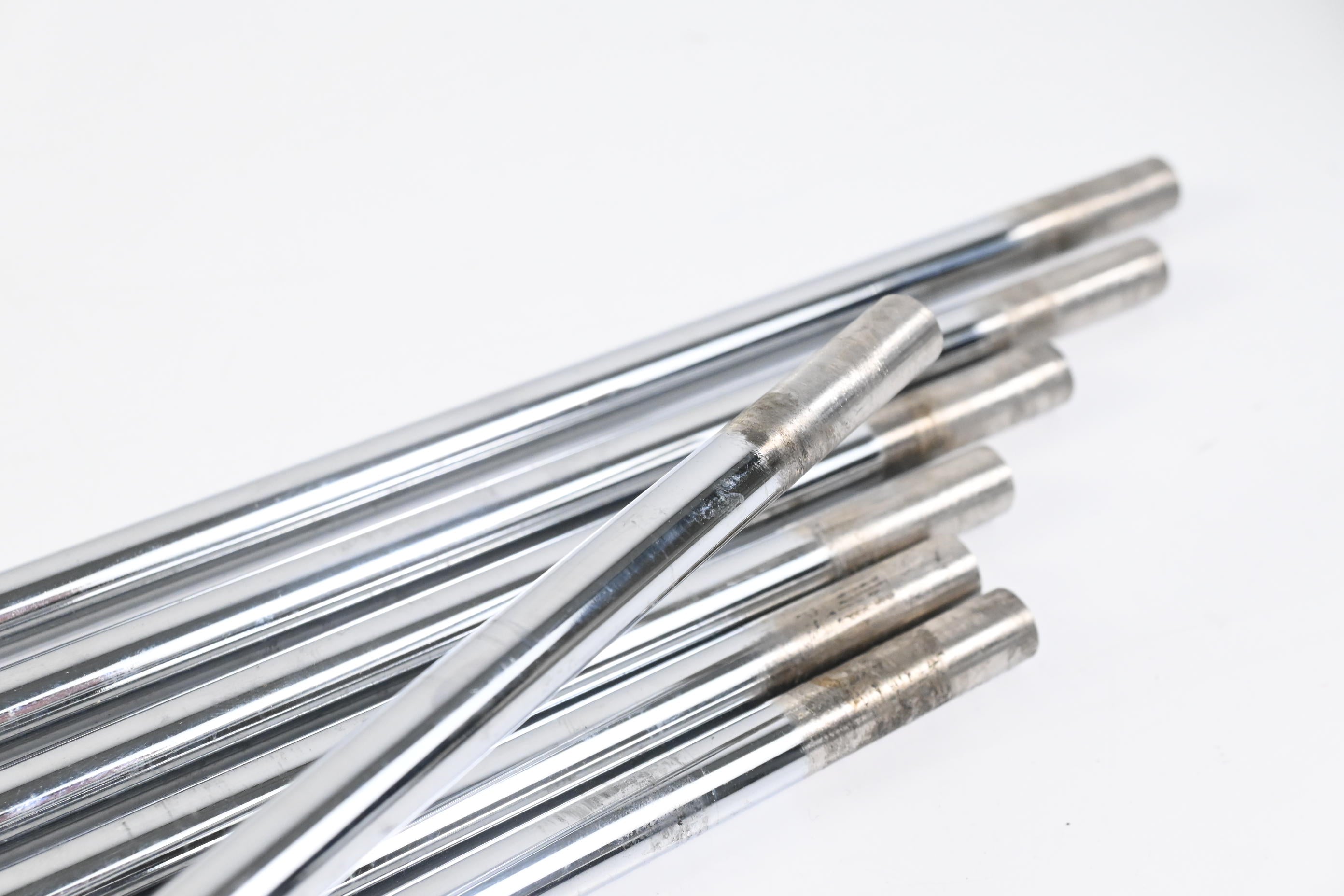 Dynamic Gold Mid S300 115 Iron Shafts / Stiff Flex / Set of 7 / .355" Tips