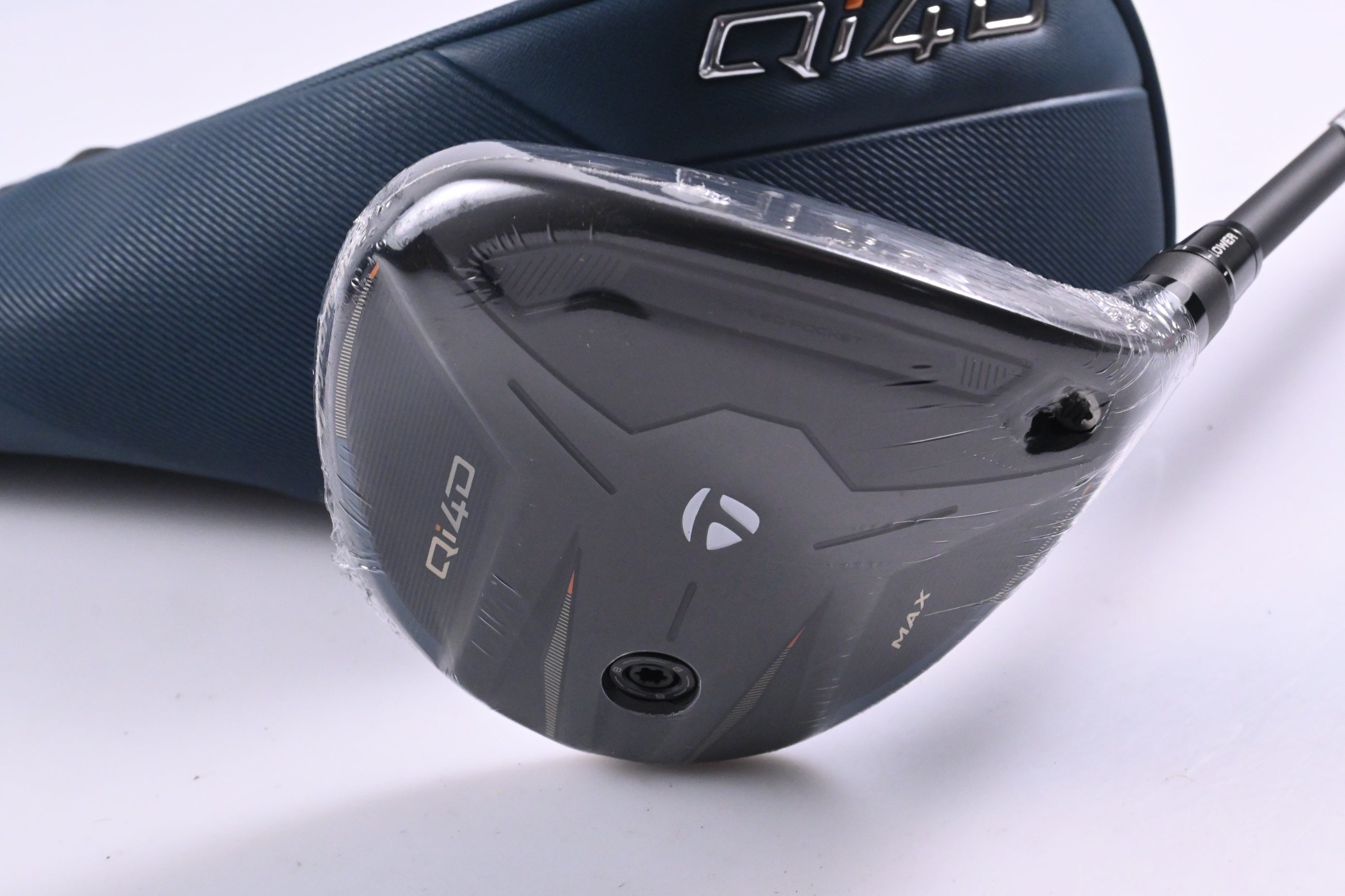 Taylormade Qi4D Max #5 Wood / 18 Degree / Regular Flex REAX 55 Shaft