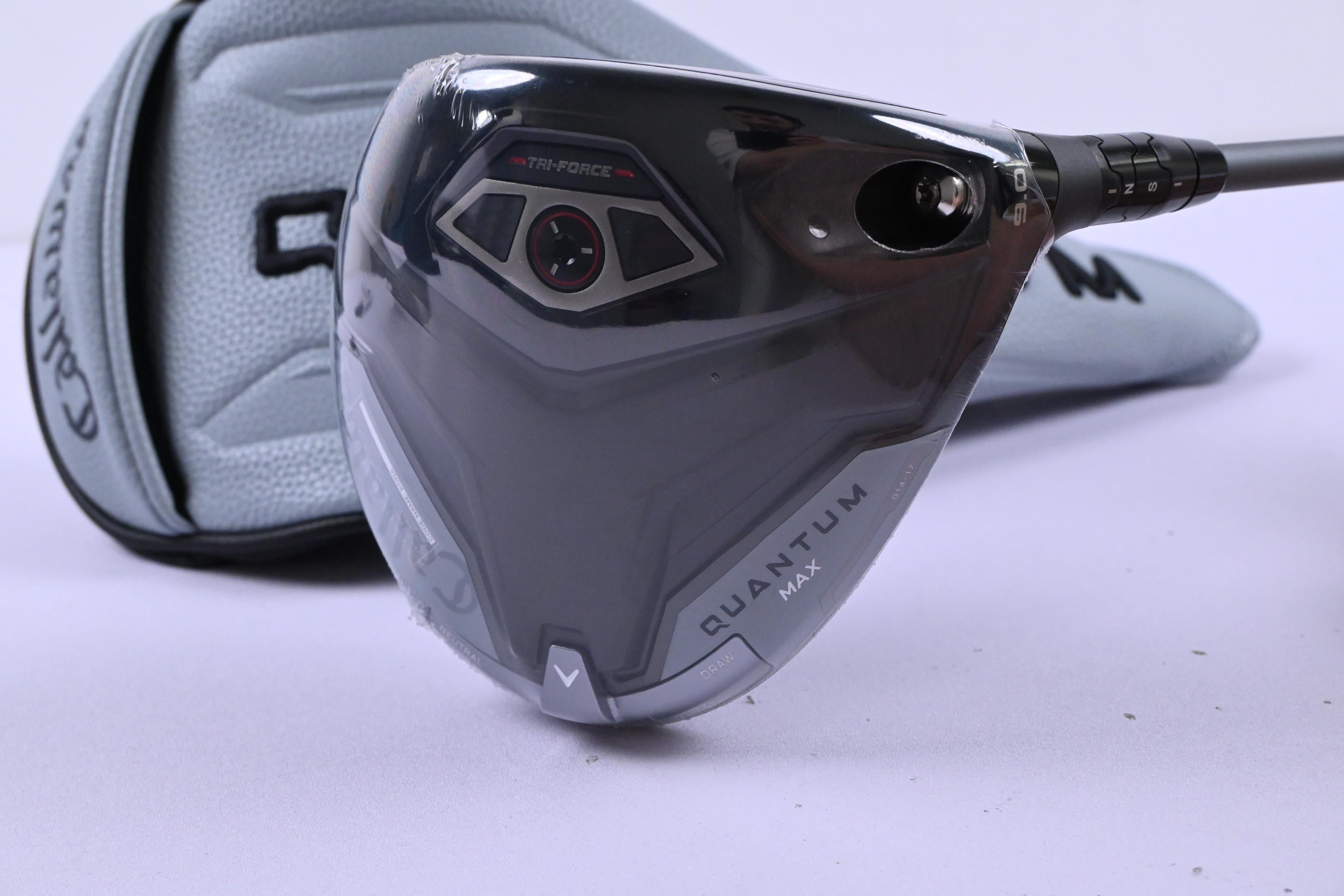 Callaway Quantum Max Driver / 9 Degree / Regular Flex Denali Frost Silver 50