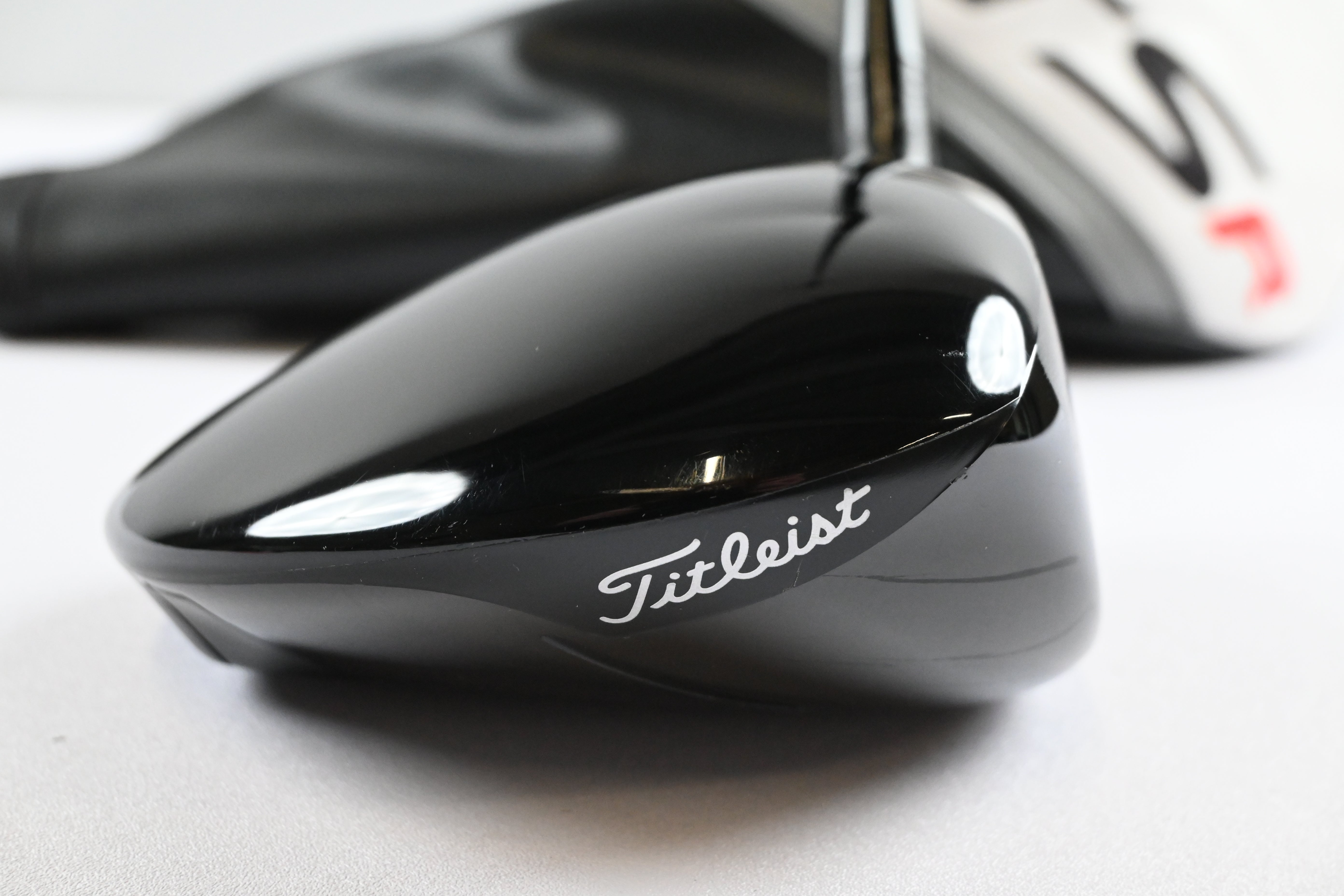 Titleist TSR2 Driver / 10 Degree / Regular Flex Tensei AV Series Blue 55