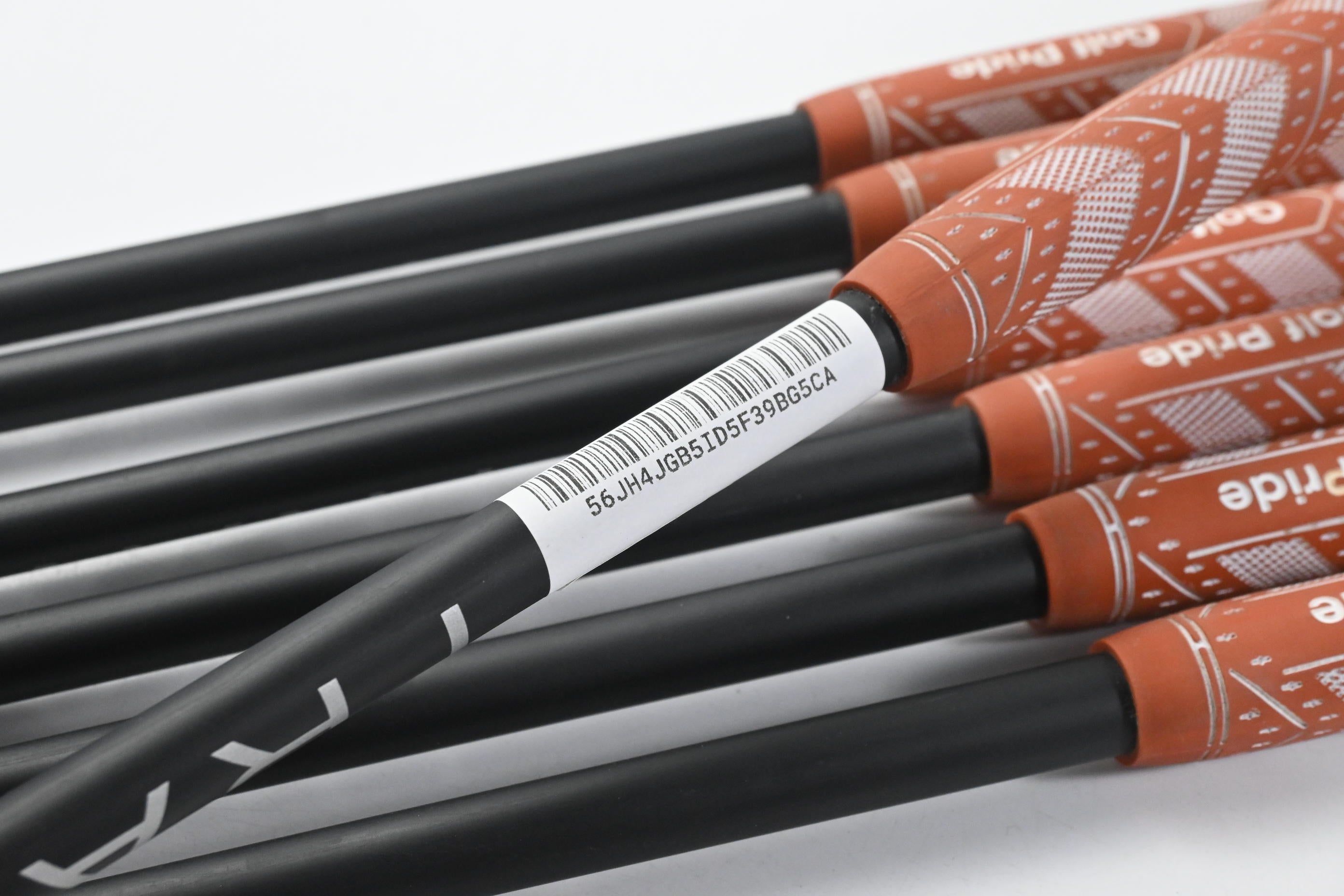 Fujikura Travil 85 Iron Shafts / Stiff Flex / Set of 7 / .370" Tips