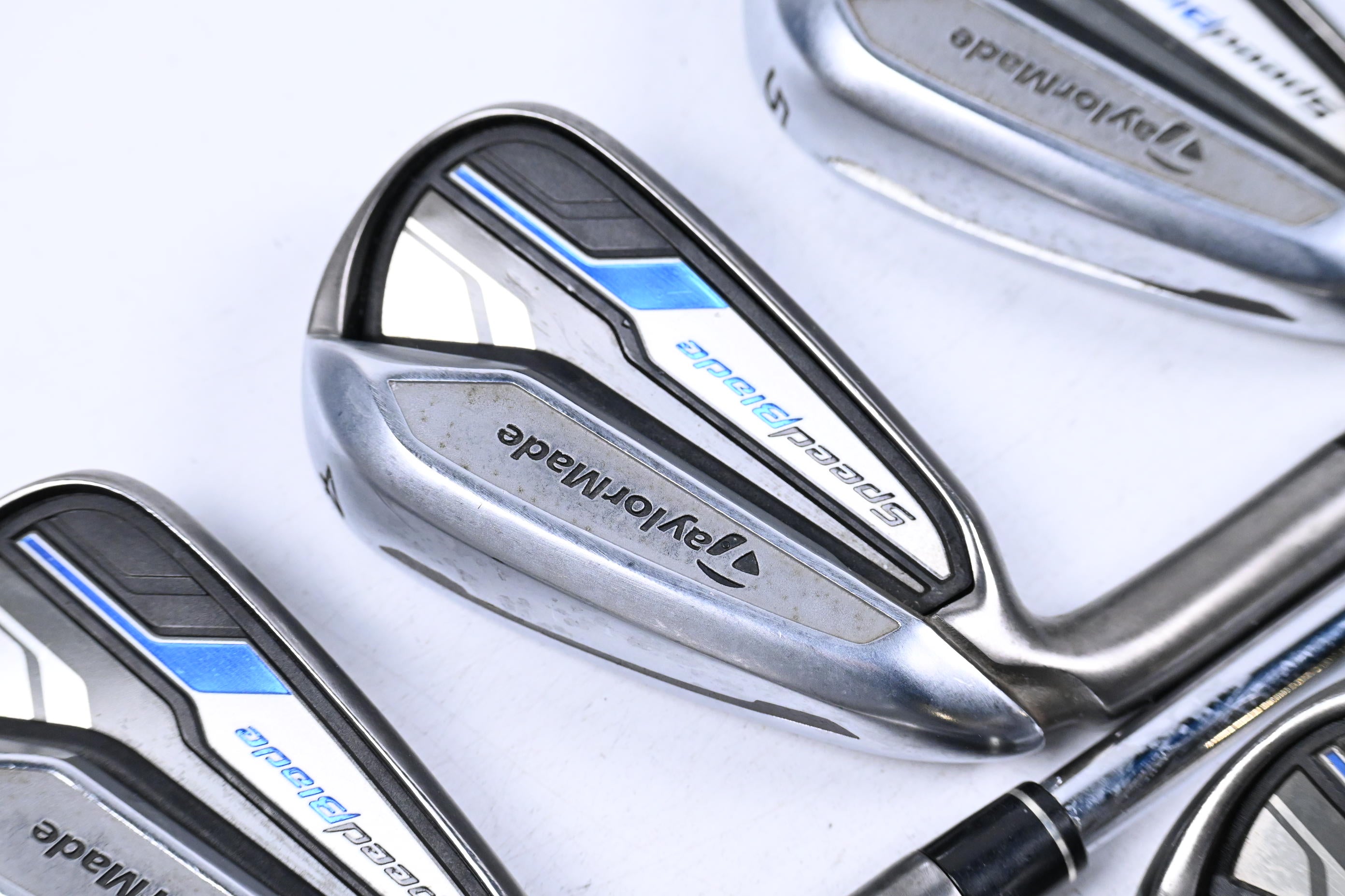 Left Hand Taylormade Speedblade Irons / 3-PW / Regular Flex Speedblade 85