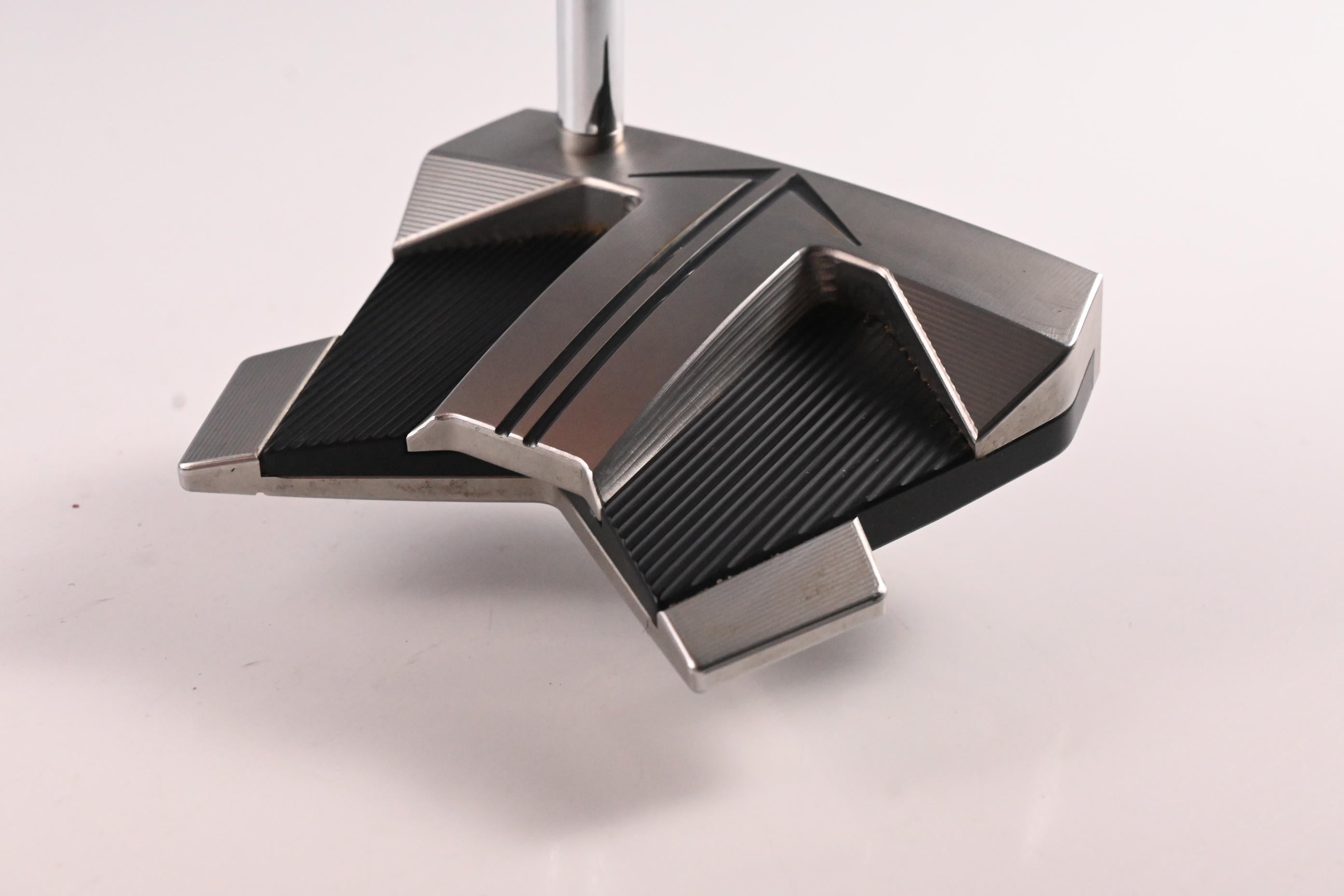 Scotty Cameron 2024 Phantom 11 Putter / 34 Inch