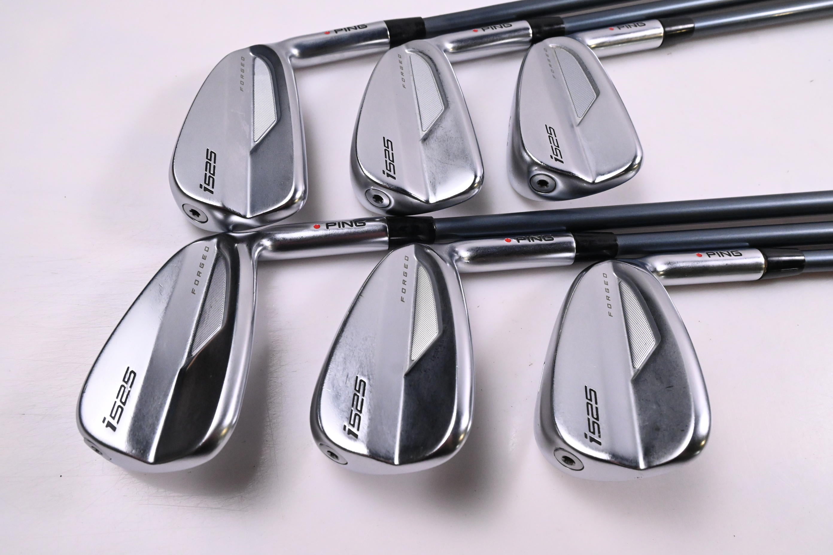 Ping i525 Irons / 5-PW / Red Dot / Regular Flex Ping Alta CB Slate Shafts