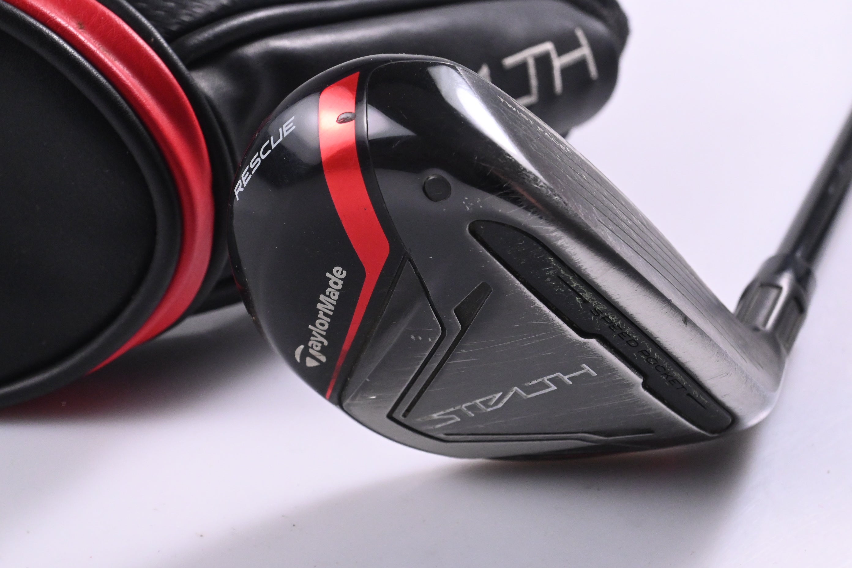 Taylormade Stealth #4 Hybrid / 22 Degree / Regular Flex Fujikura Ventus Red 6