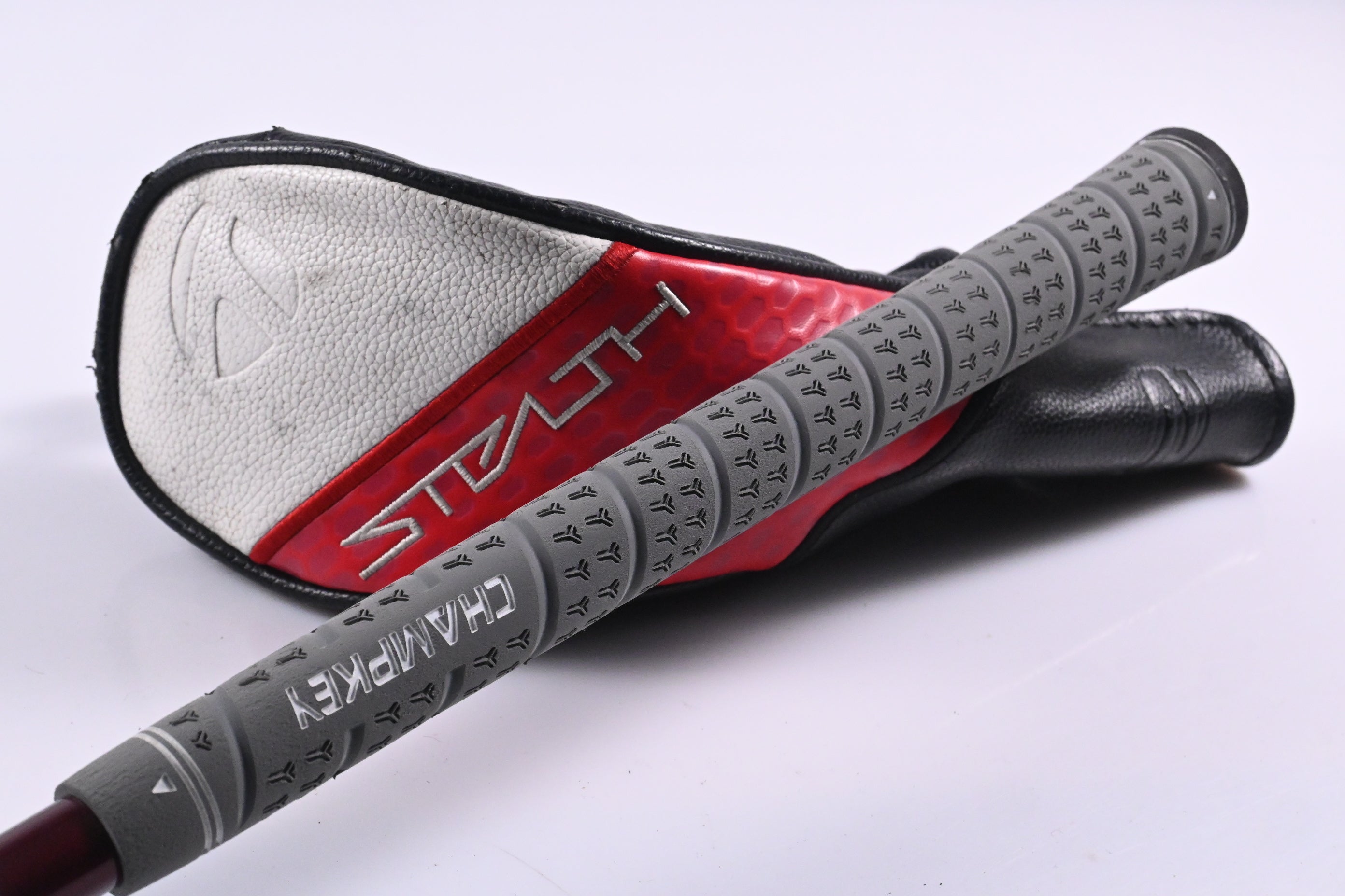 Taylormade Stealth 2 HD #4 Hybrid / 23 Degree / Regular Flex Speeder NX Red 50
