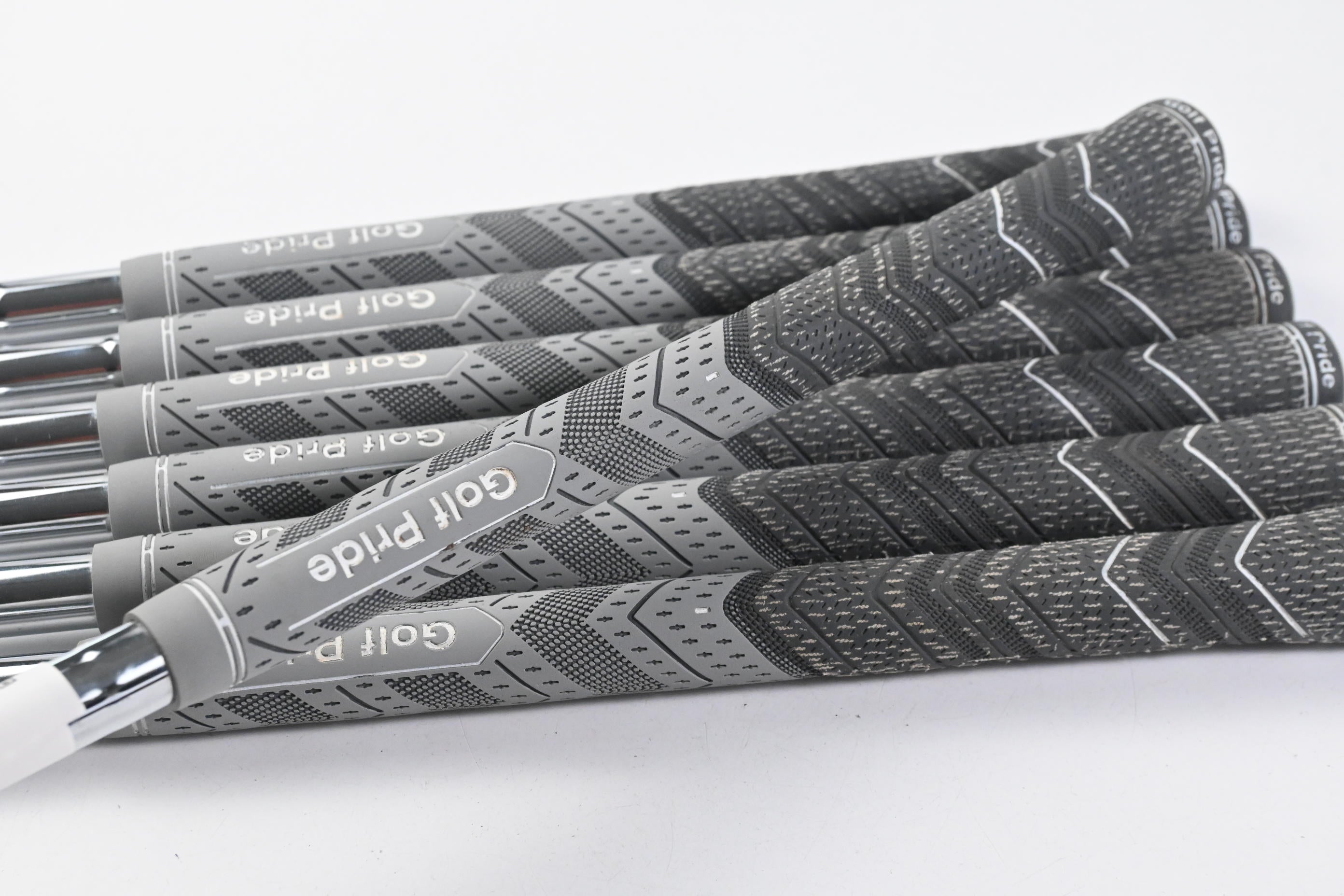 Dynamic Gold S300 105 Shafts / Stiff Flex / Set Of 7 / .355" Tips
