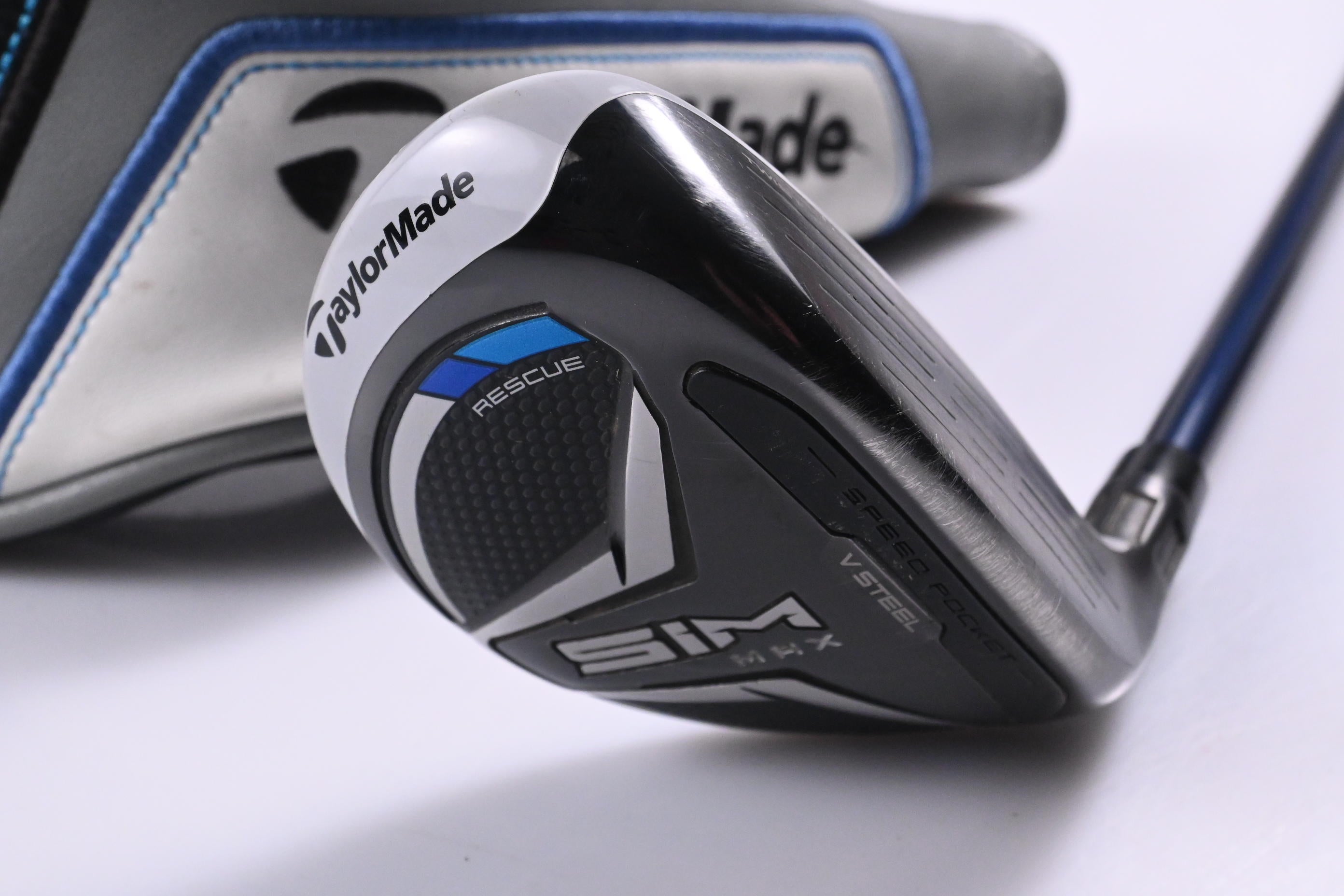 Taylormade SIM Max #3 Hybrid / 19 Degree / Regular Flex Ventus Blue 6 Shaft