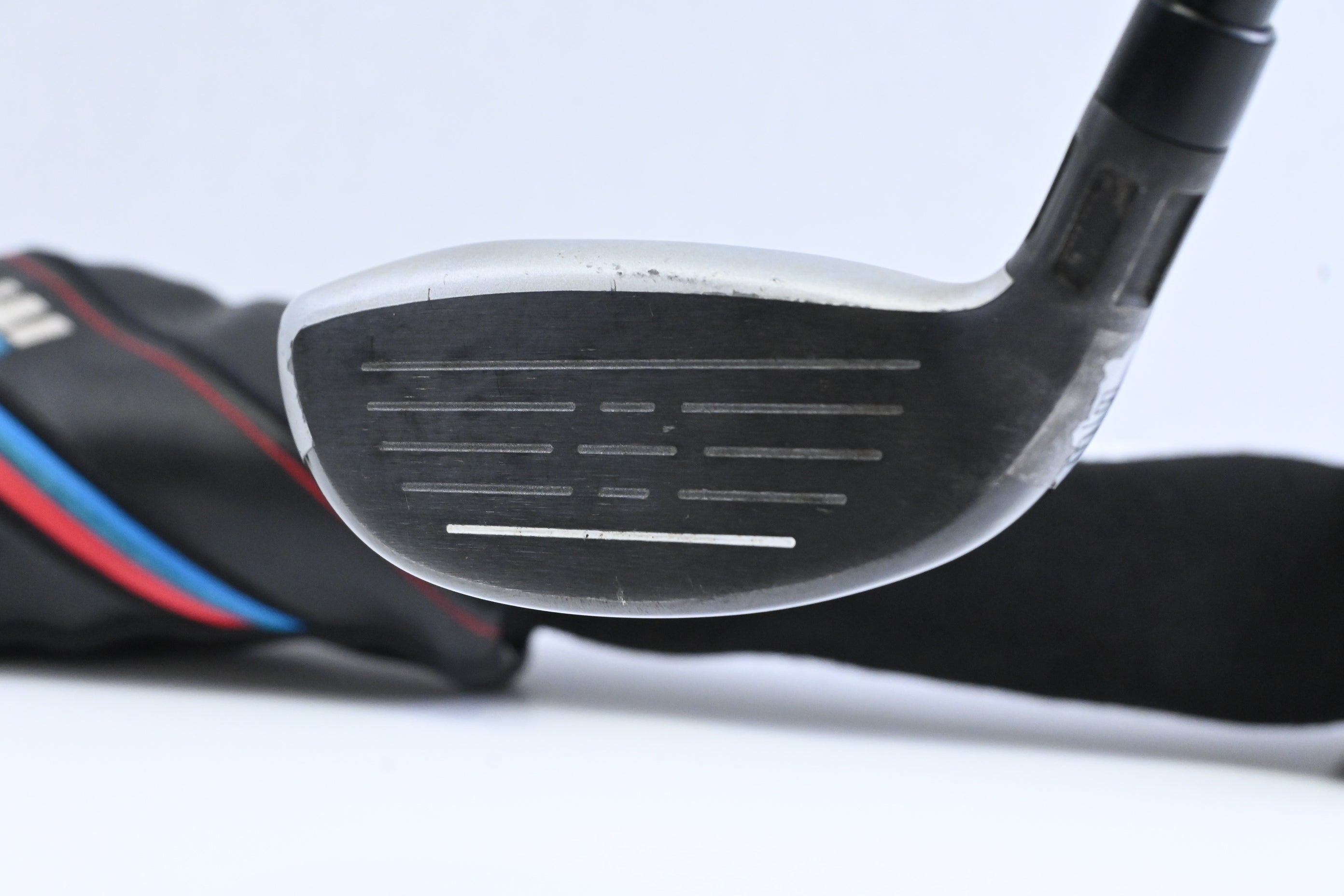 Taylormade M4 #3 Hybrid / 19 Degree / Stiff Flex Fujikura Atmos Red 7 Shaft