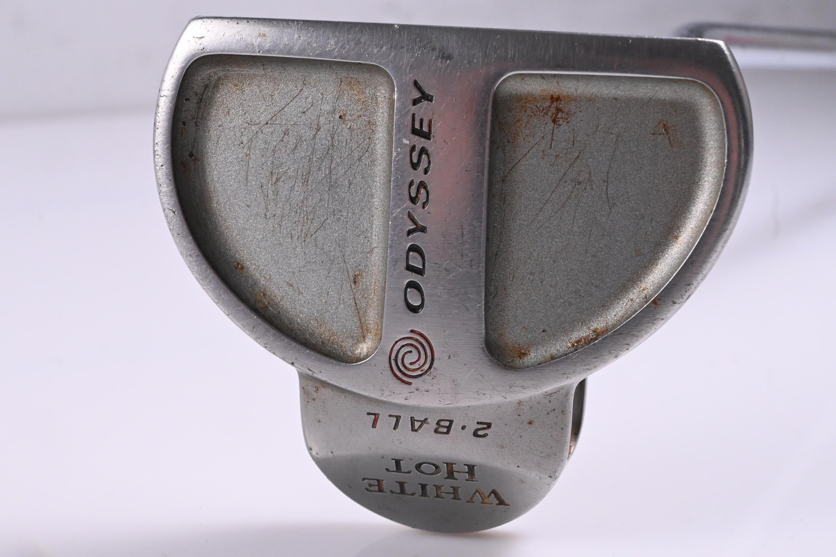 Odyssey White Hot 2-Ball Putter / 32 Inch