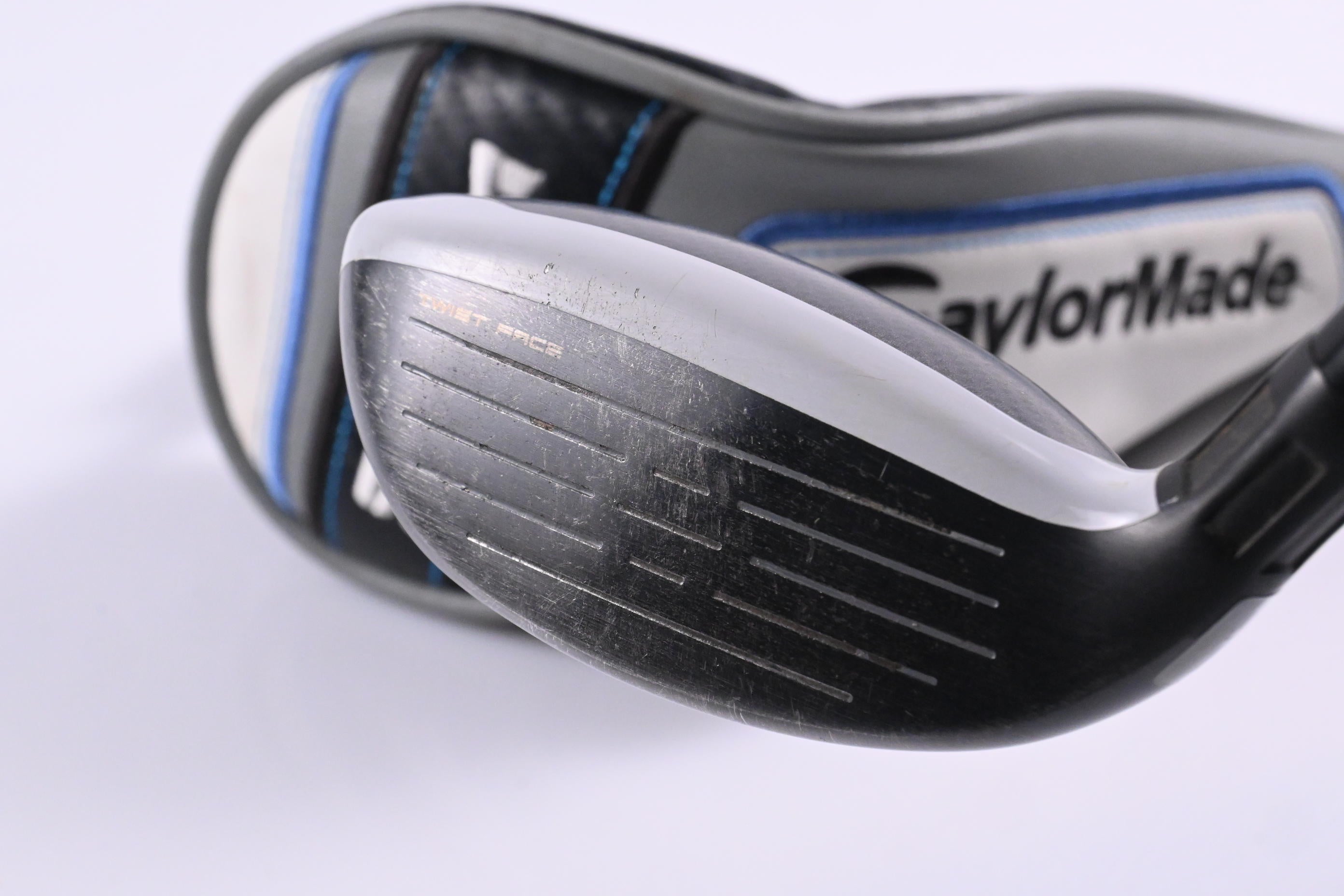 Taylormade SIM Max #3 Hybrid / 19 Degree / Regular Flex Ventus Blue 6 Shaft
