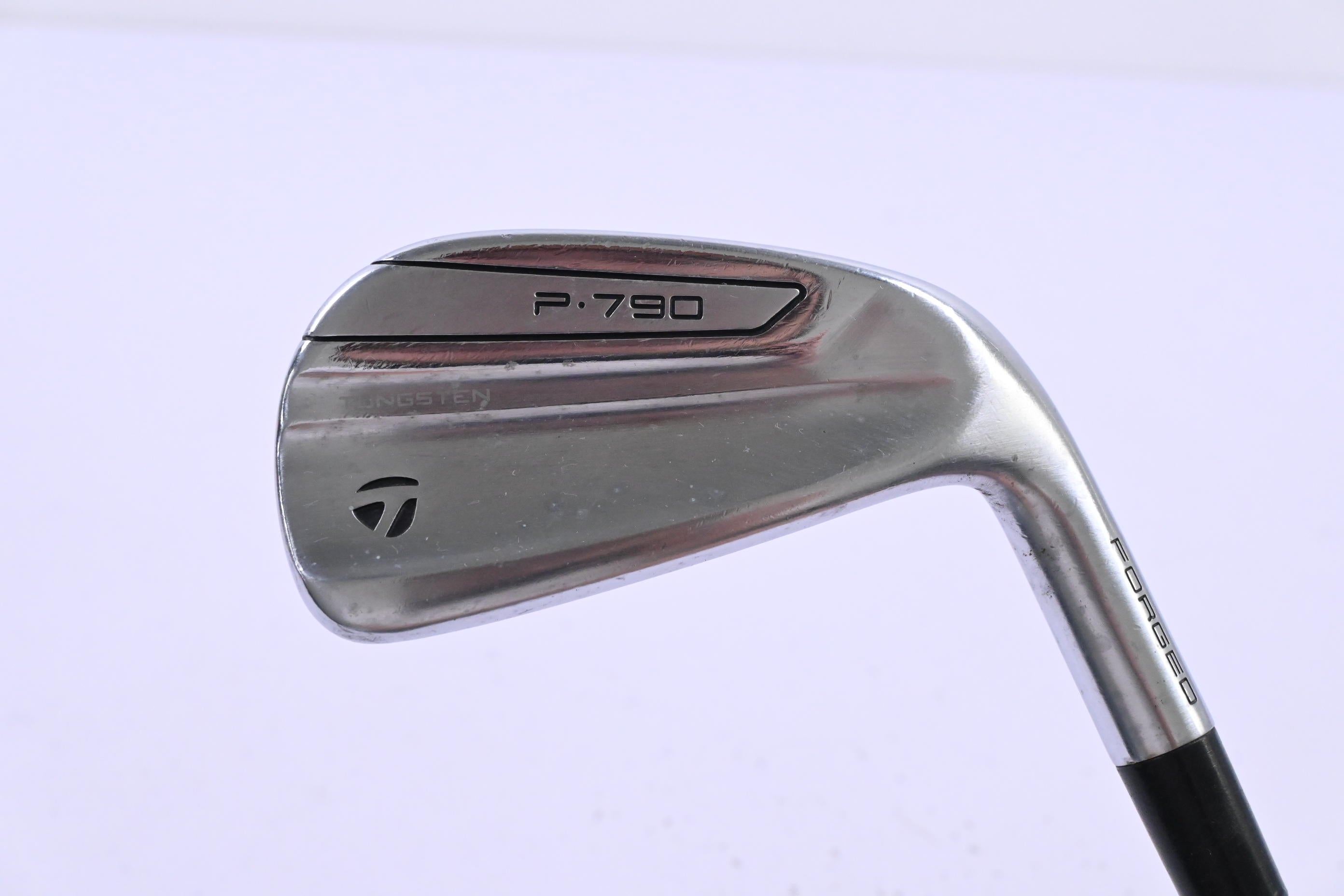 Taylormade P790 2019 #6 Iron / Stiff Flex Dynamic Gold 105 S300 Shaft