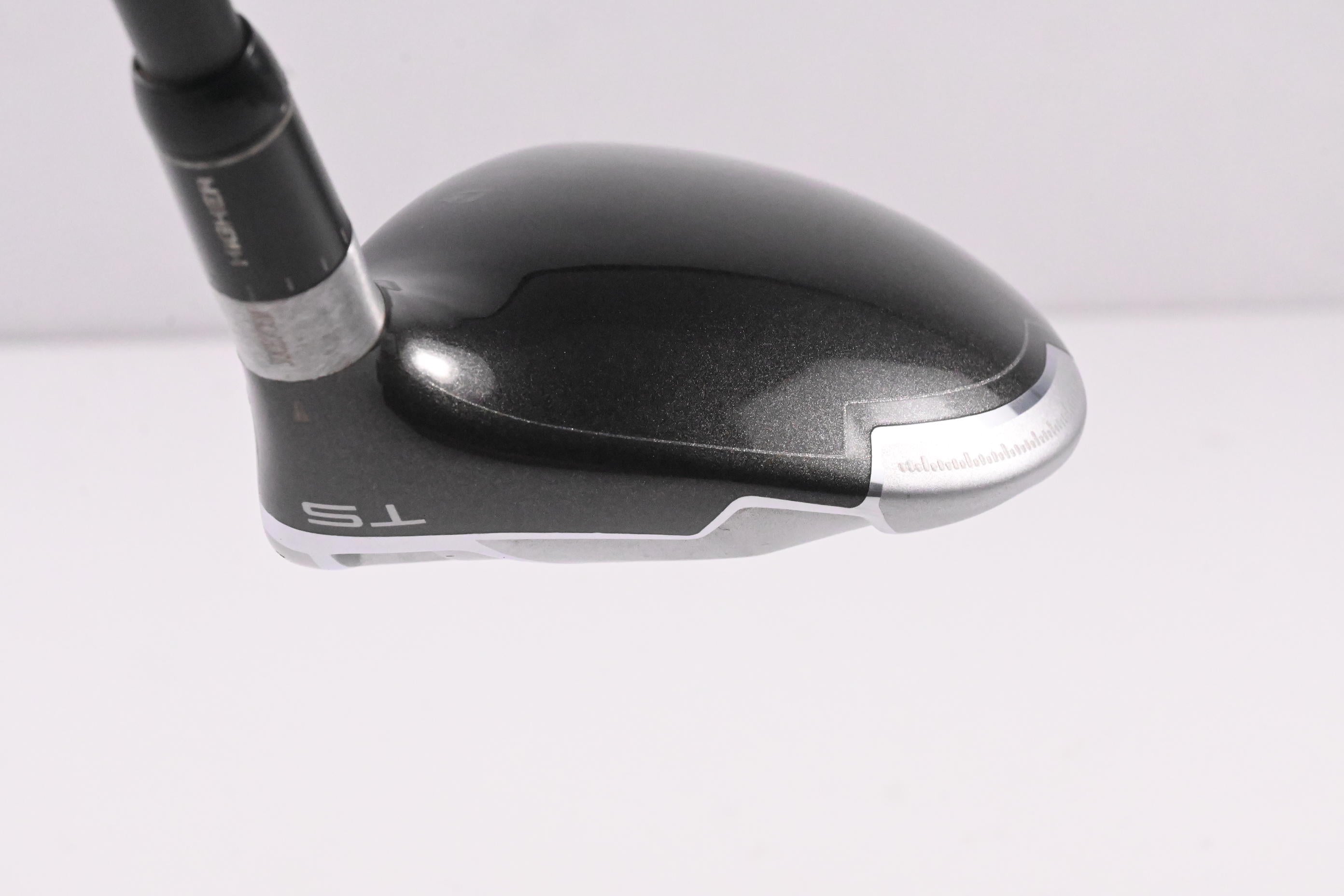 Taylormade SLDR #5 Wood / 18 Degree / Stiff Flex Speeder 57 Shaft