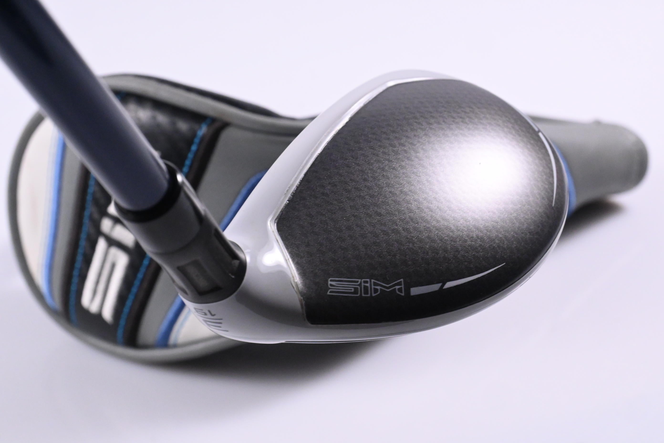 Taylormade SIM Max #3 Hybrid / 19 Degree / Regular Flex Ventus Blue 6 Shaft