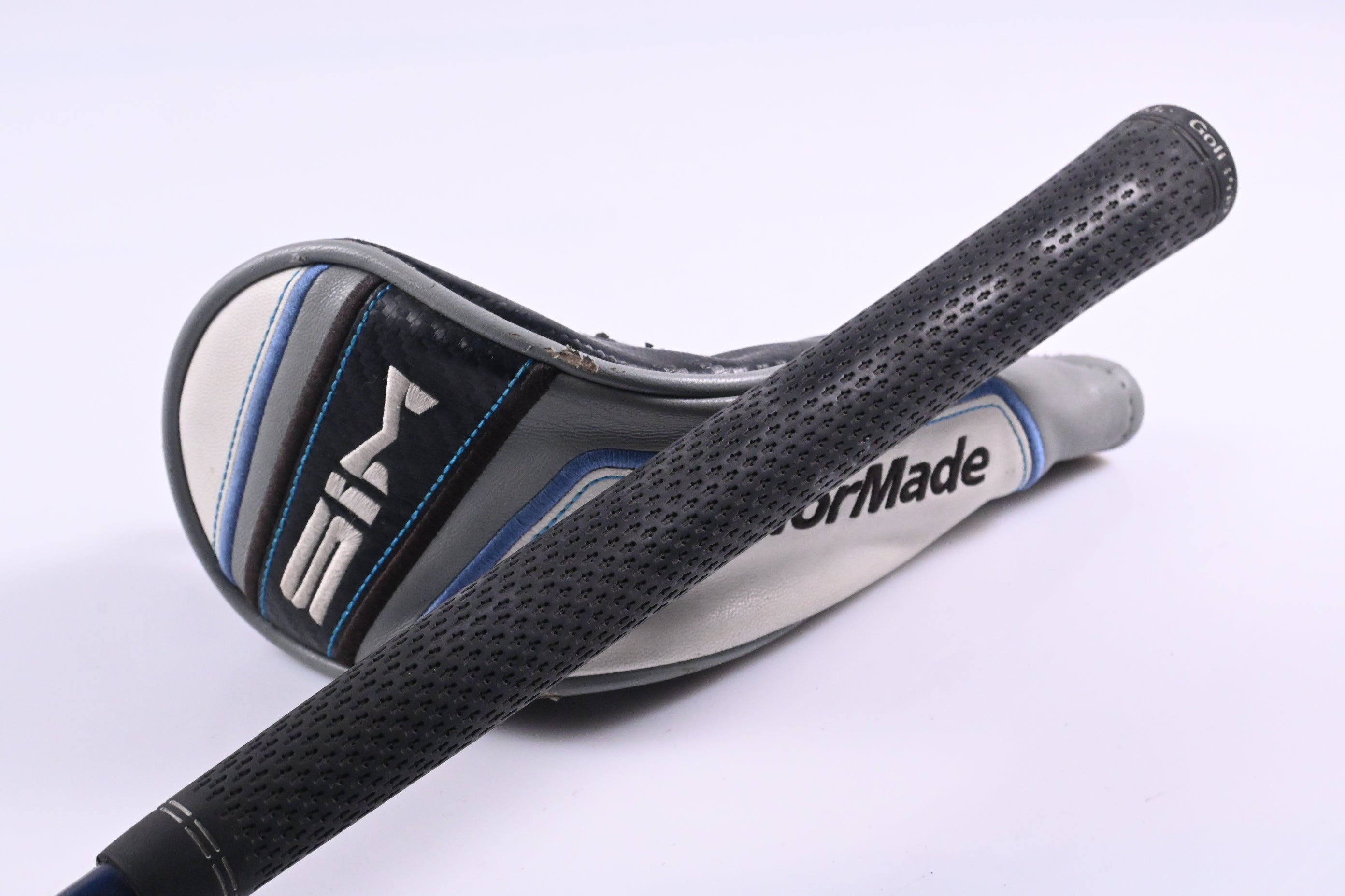 Taylormade SIM Max #4 Hybrid / 22 Degree / Stiff Flex Ventus Blue 7 Shaft