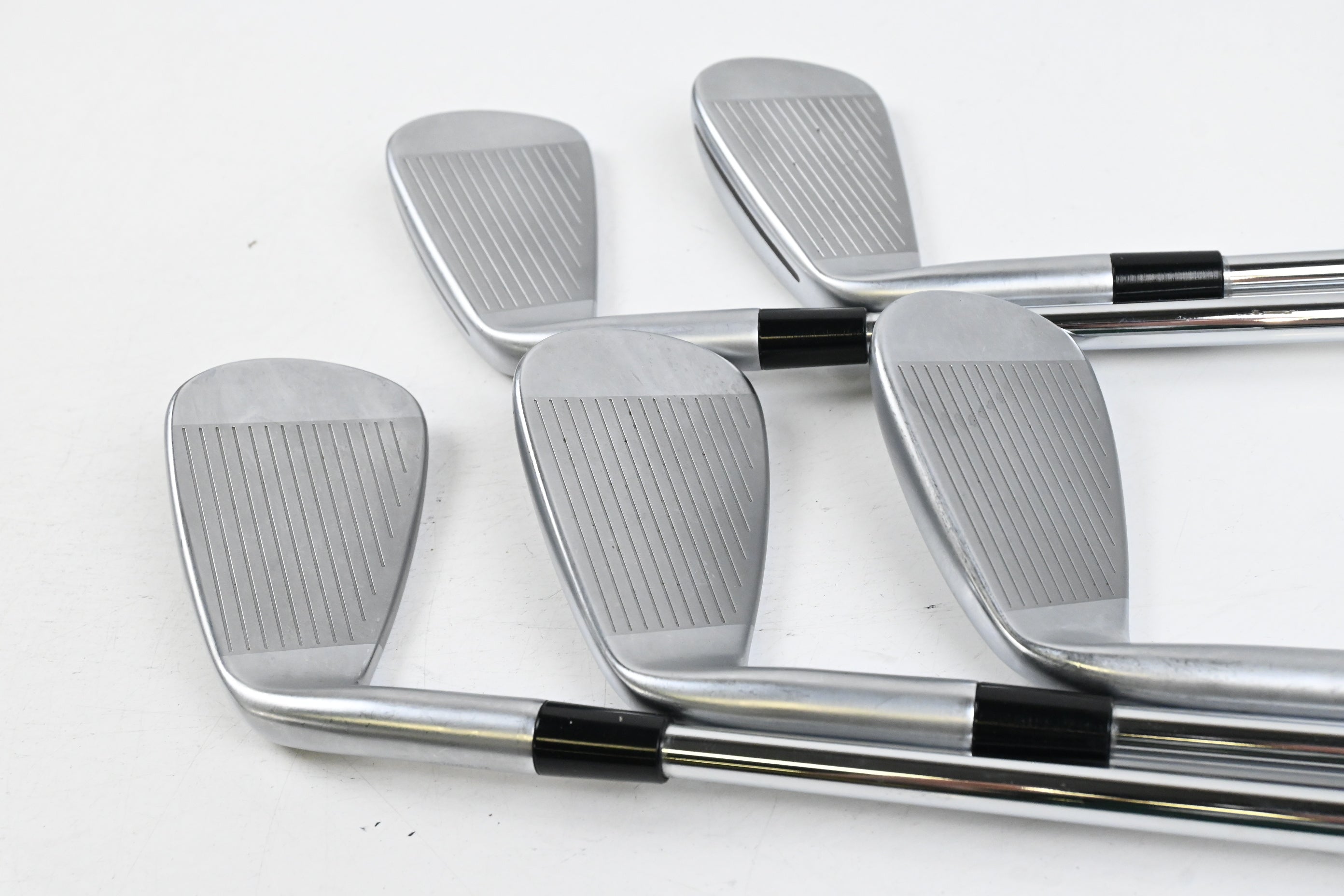 Taylormade P790 2023 Irons / 6-PW / Regular Flex Project X Precision Shafts