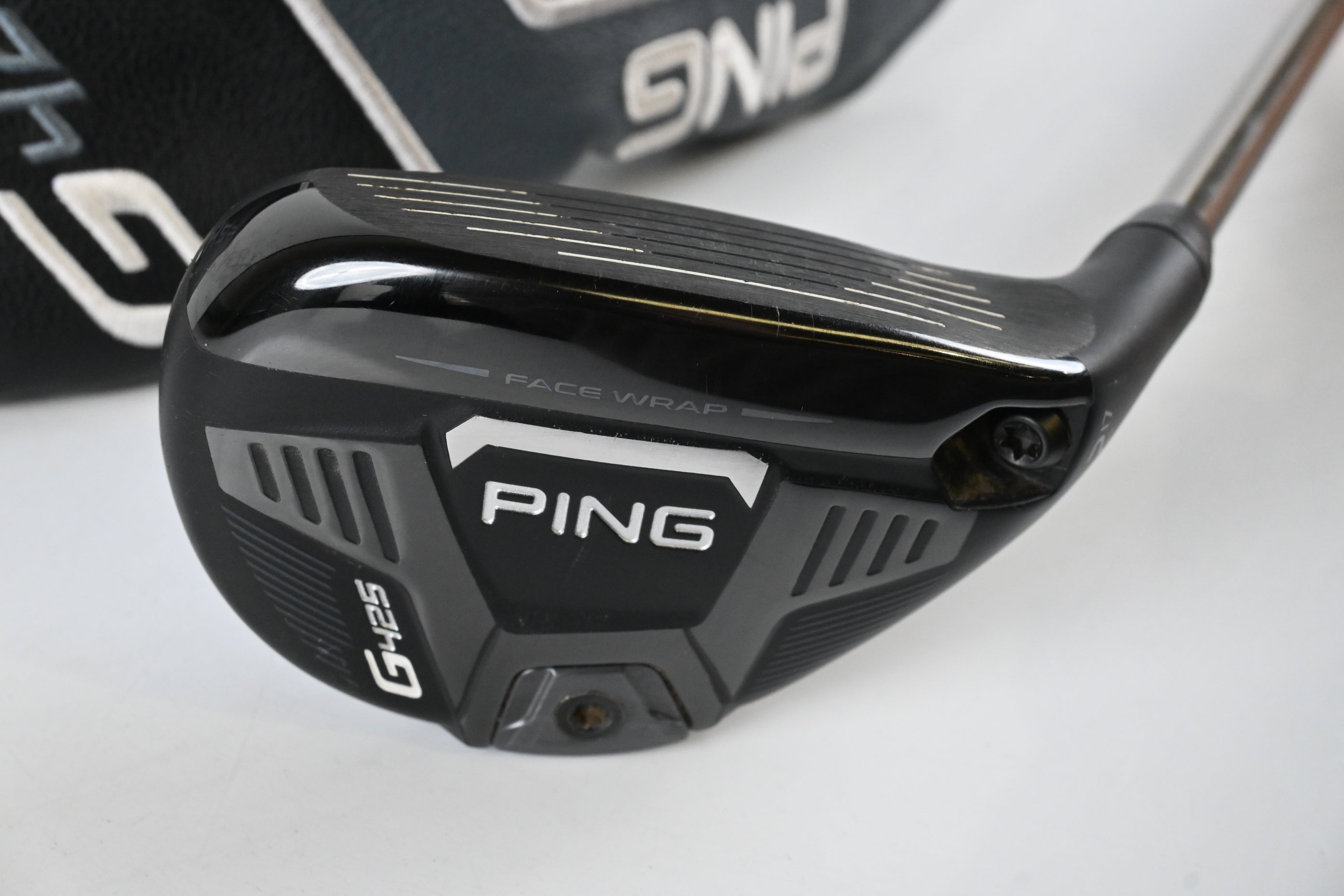 Ping G425 #2 Hybrid / 17 Degree / Stiff Flex Ping Tour Chrome 85 Shaft