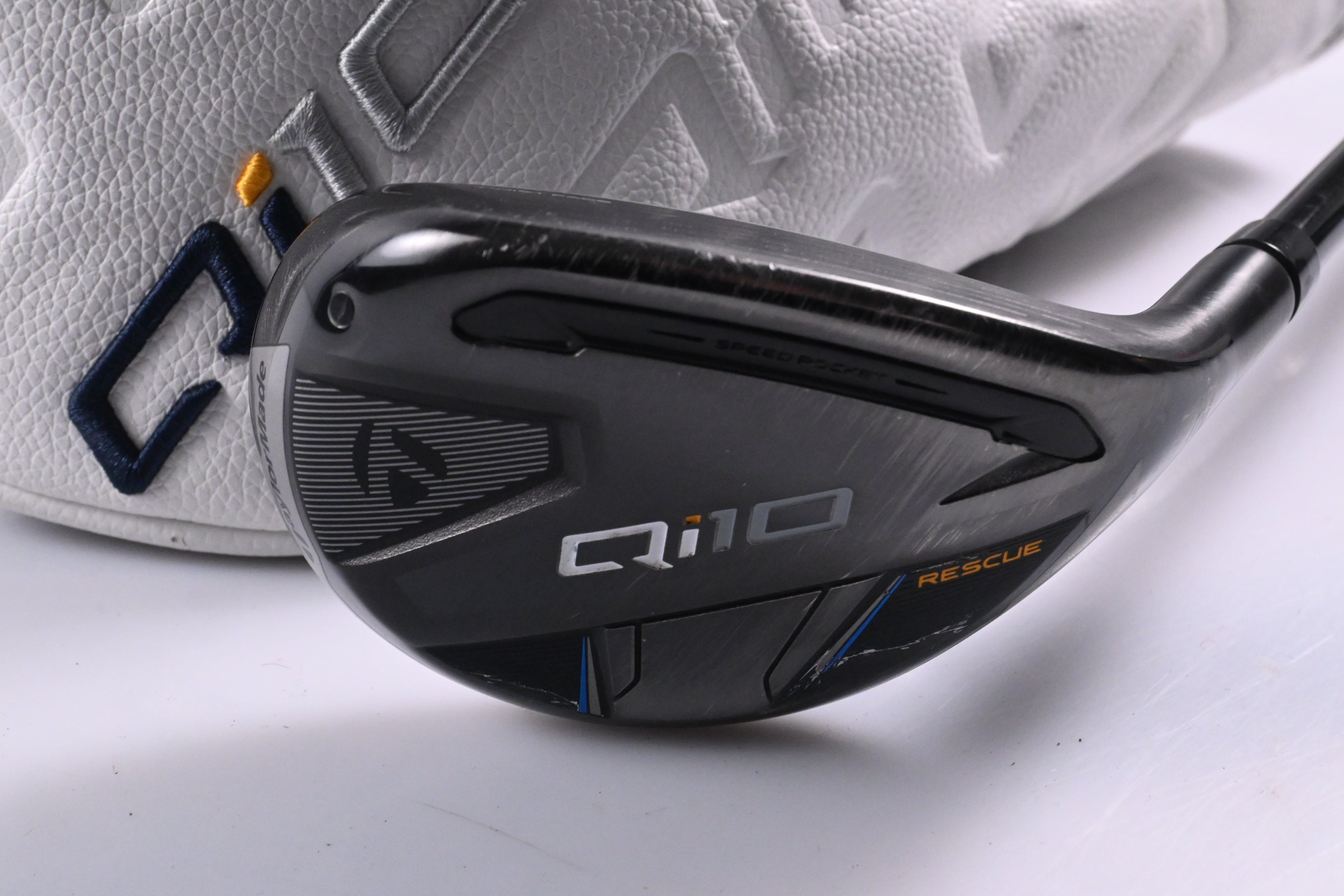 Taylormade Qi10 #4 Hybrid / 22 Degree / Regular Flex Fujikura Ventus TR Blue 6