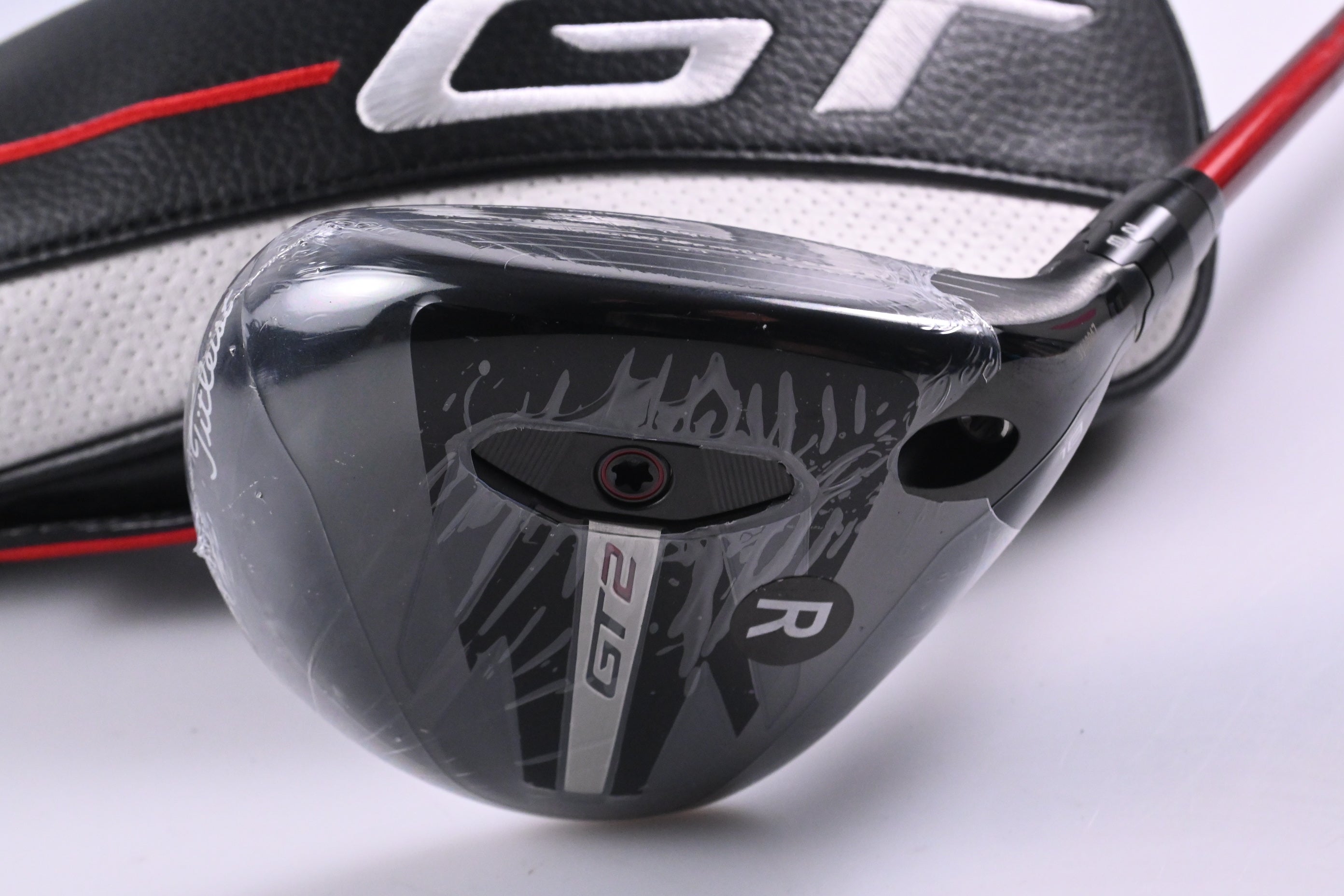 Titleist GT2 #5 Wood / 18 Degree / Regular Flex Project X Denali Red 60 Shaft