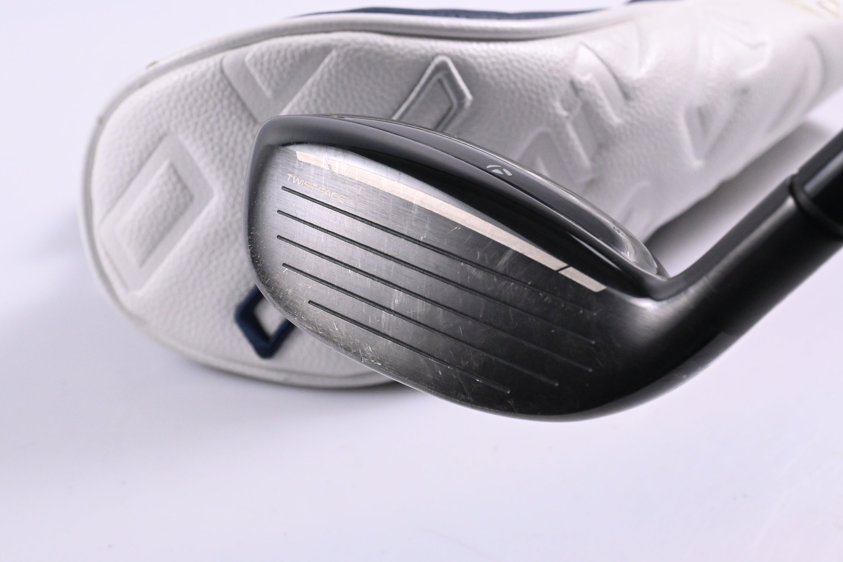 Taylormade Qi10 #4 Hybrid / 22 Degree / Regular Flex Fujikura Ventus TR Blue 6