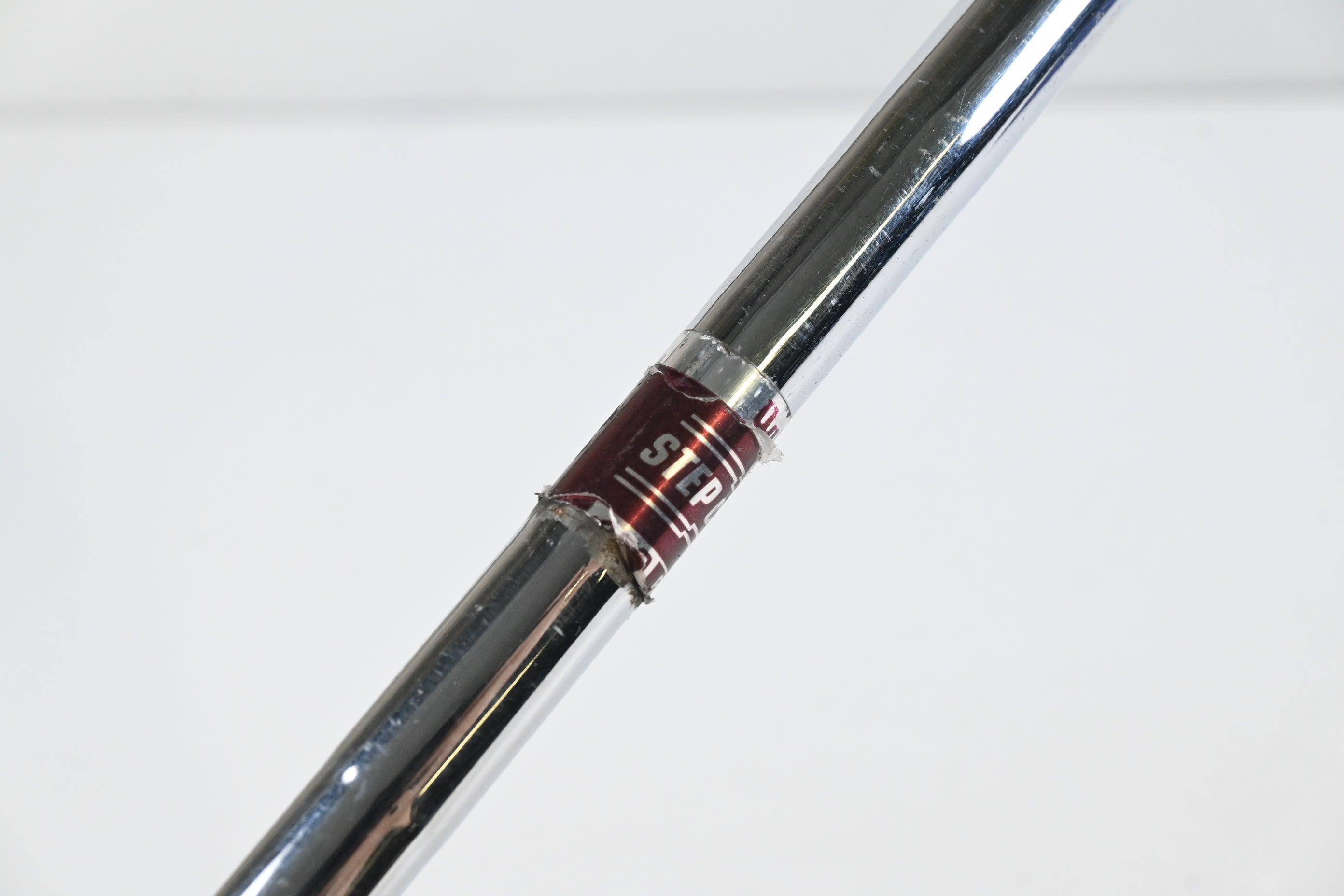 Wilson Deep Red #5 Iron / 27 Degree / Regular Flex Wilson Speed Control Shaft