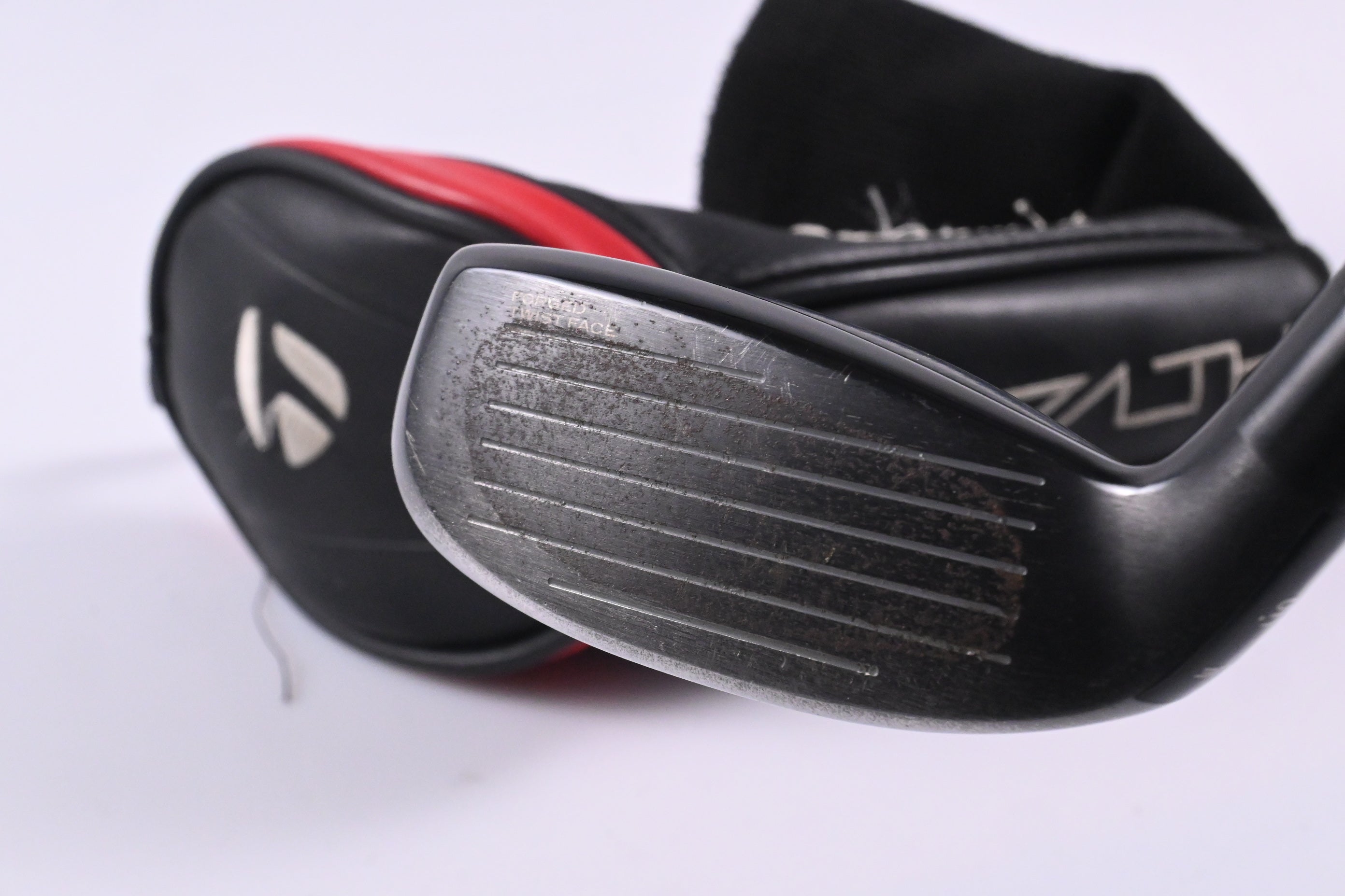 Taylormade Stealth Plus #3 Hybrid / 19.5 Degree / Stiff Flex HZRDUS Smoke Red