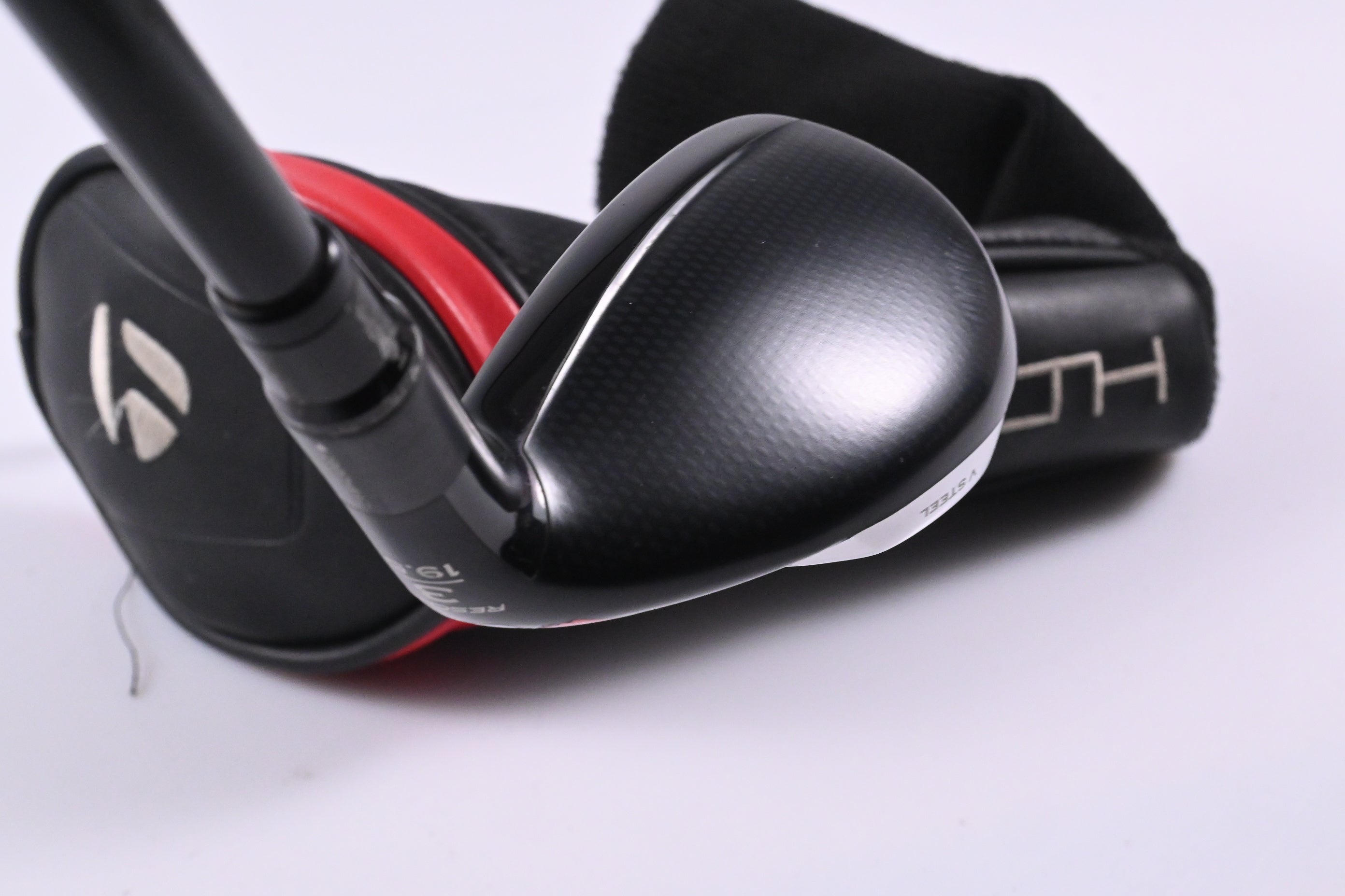Taylormade Stealth Plus #3 Hybrid / 19.5 Degree / Stiff Flex HZRDUS Smoke Red
