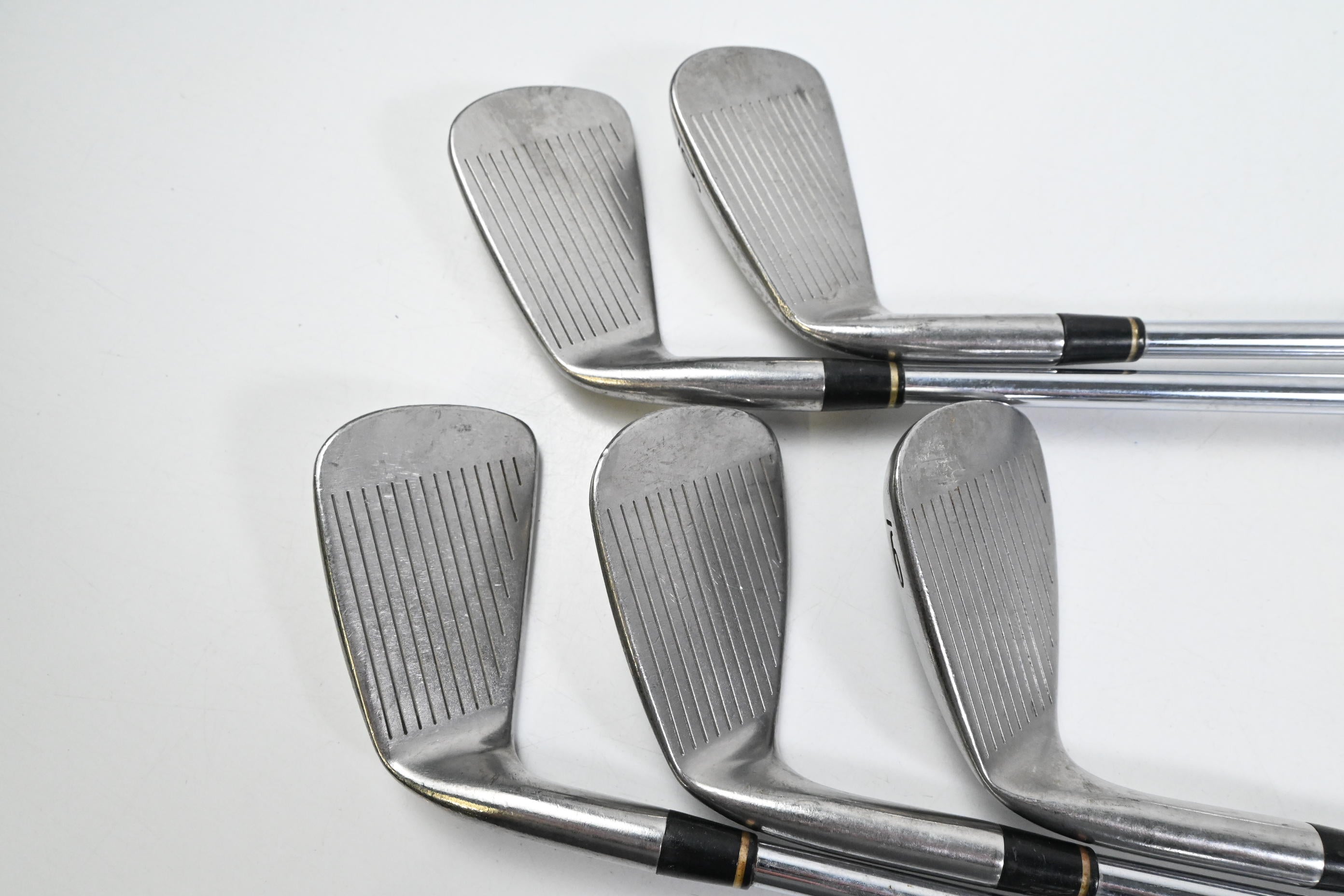 Titleist DCI 962 Irons / 5-9i / Regular Flex Titleist Tri Spec Shafts