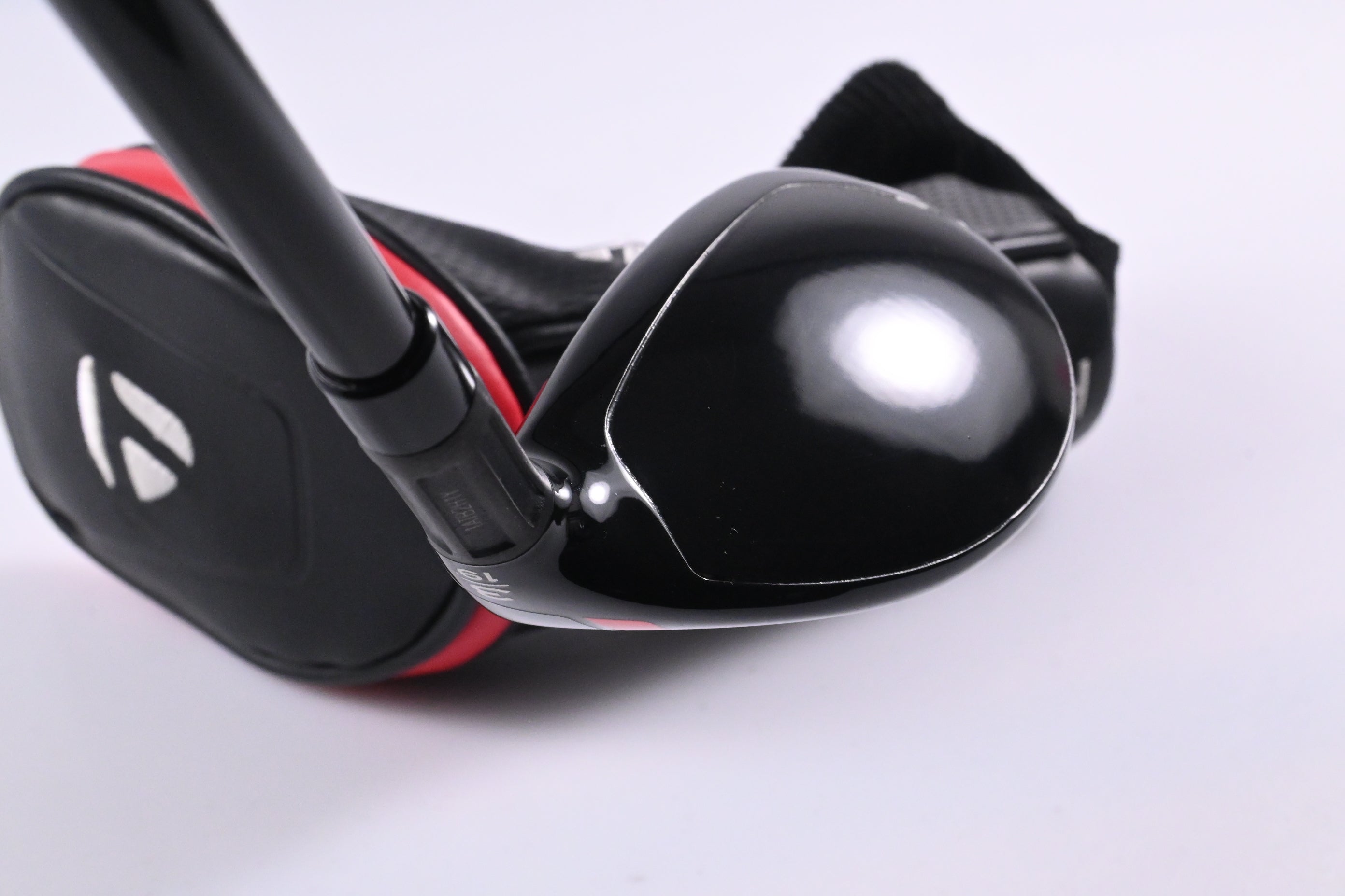 Taylormade Stealth #3 Hybrid / 19 Degree / Stiff Flex Fujikura Ventus Red 7 Shaft