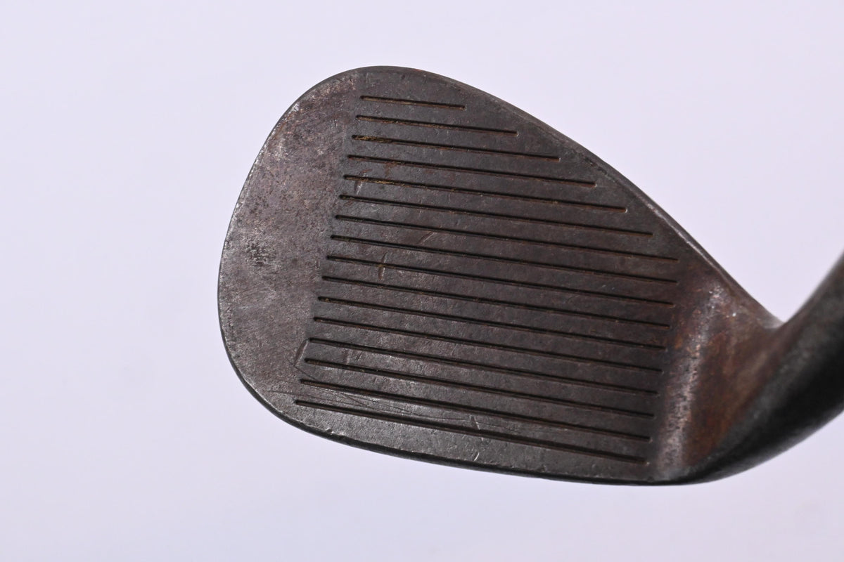 Nike Engage Gap Wedge / 52 Degree / Stiff Flex Dynamic Gold S400 Shaft