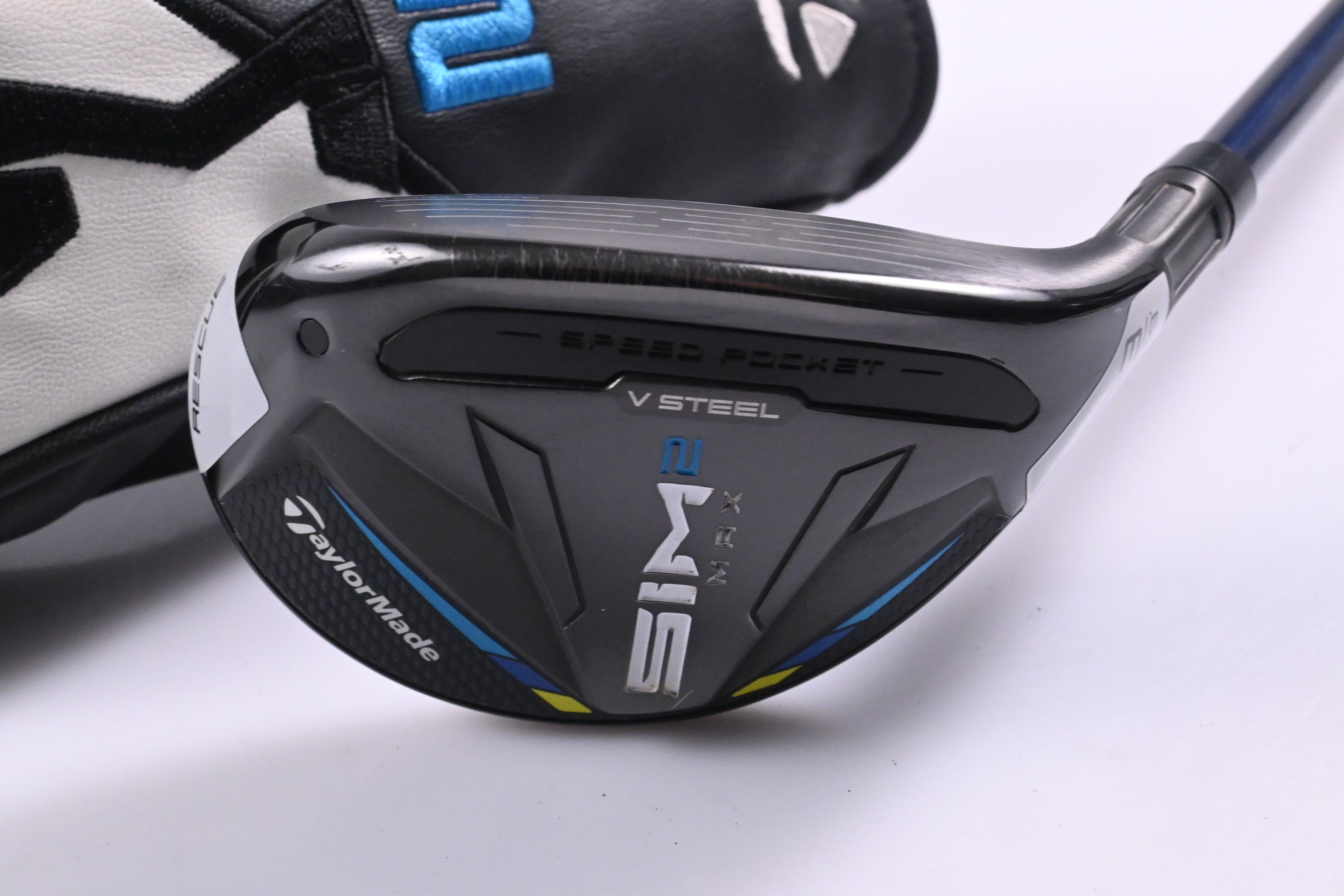 Taylormade SIM2 Max #3 Hybrid / 19 Degree / Stiff Flex Ventus Blue 7 Shaft