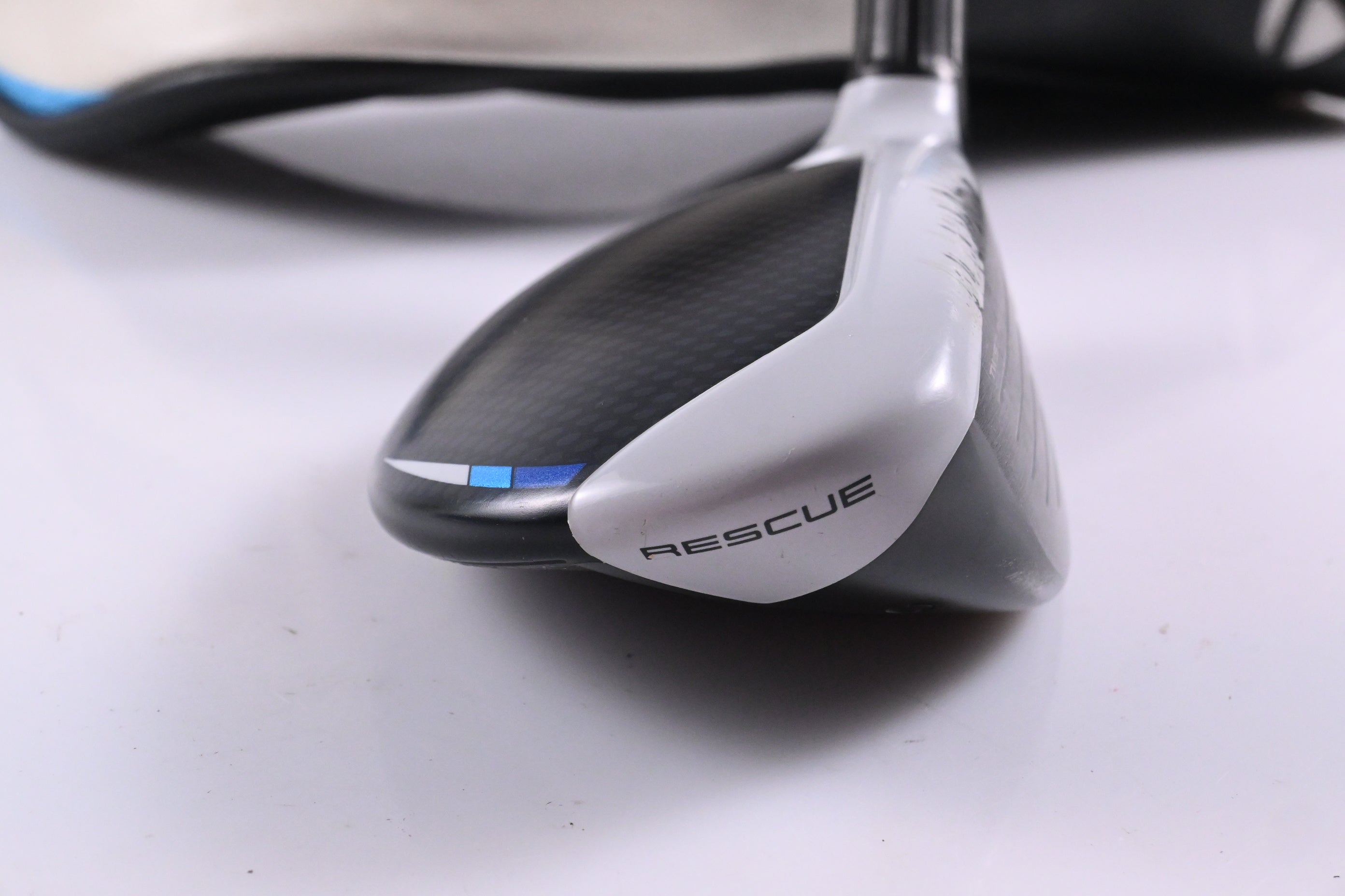 Taylormade SIM2 Max #3 Hybrid / 19 Degree / Regular Flex Ventus Blue 6 Shaft