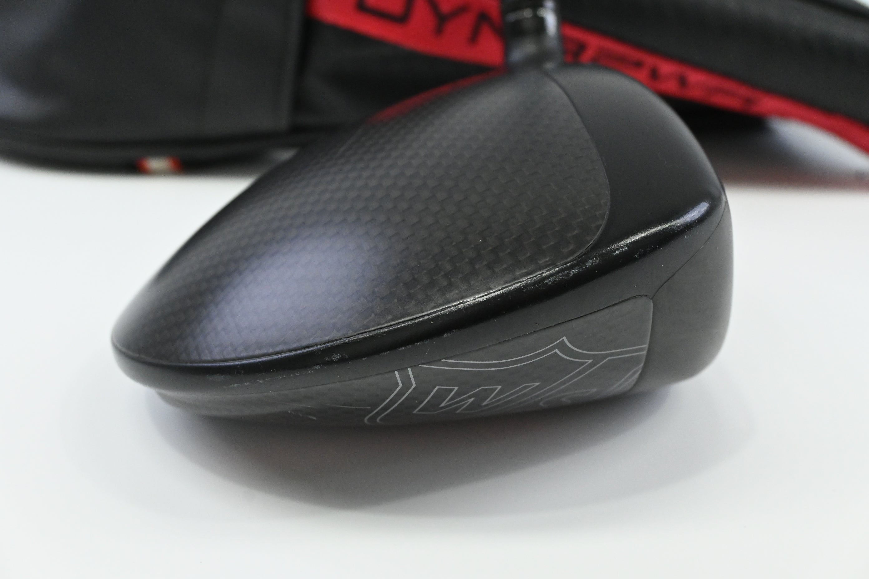 Wilson Dynapower Carbon 2023 Driver / 10.5 Degree / Stiff Flex Ventus Blue 6