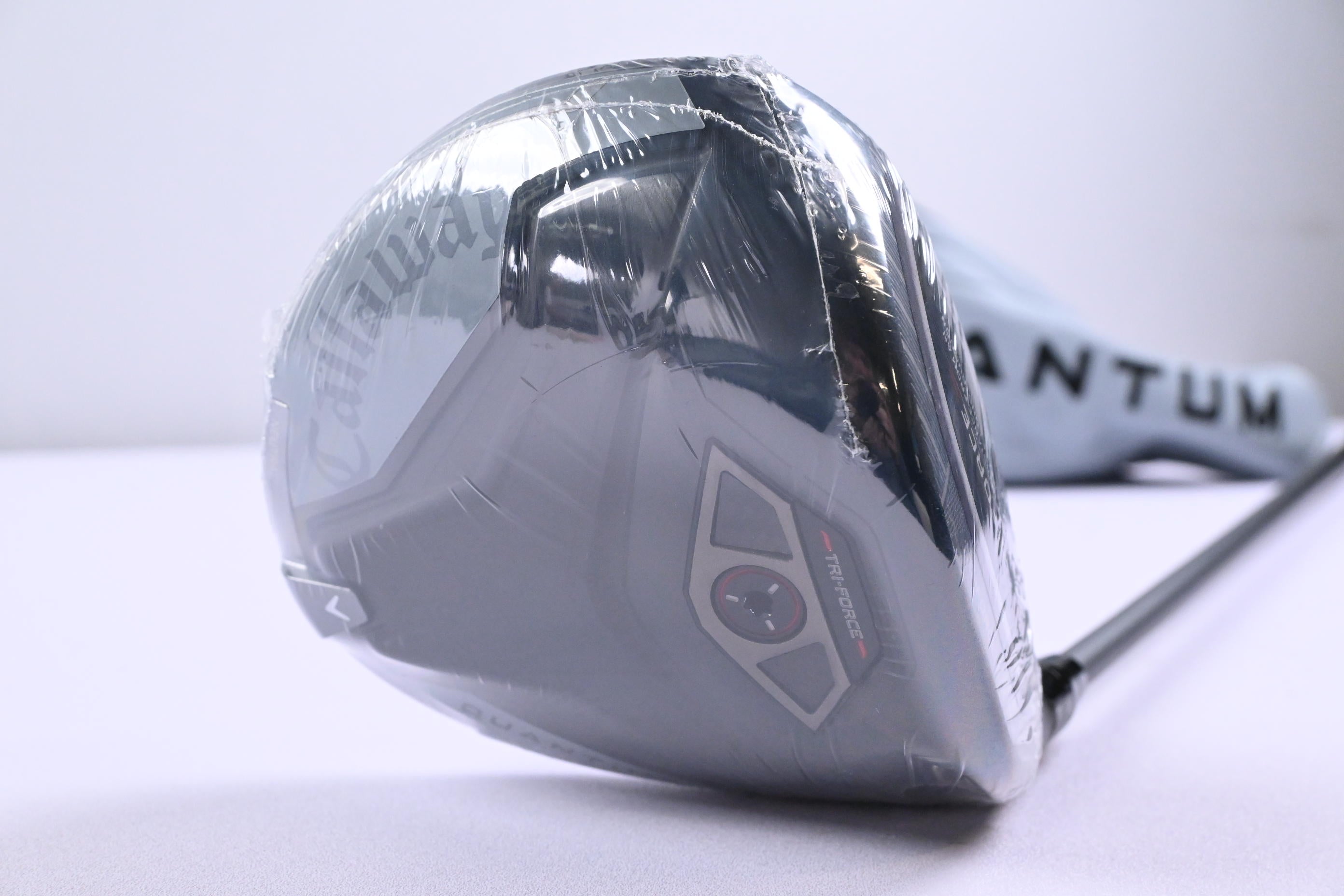 Callaway Quantum Max Drivers / 10.5 Degree / Regular Flex Denali Frost 50 Shaft