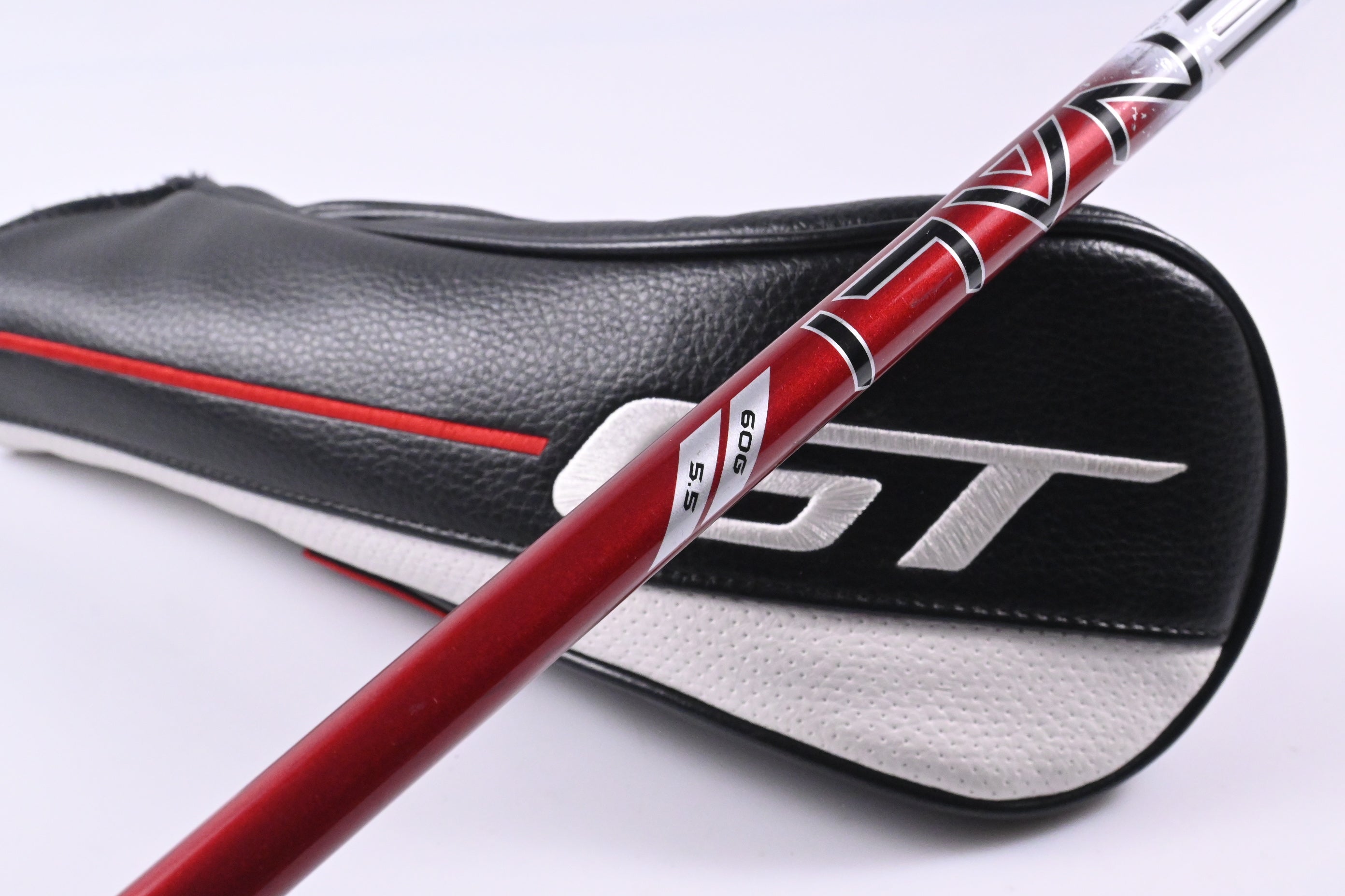 Titleist GT2 #5 Wood / 18 Degree / Regular Flex Denali Red 60 Shaft
