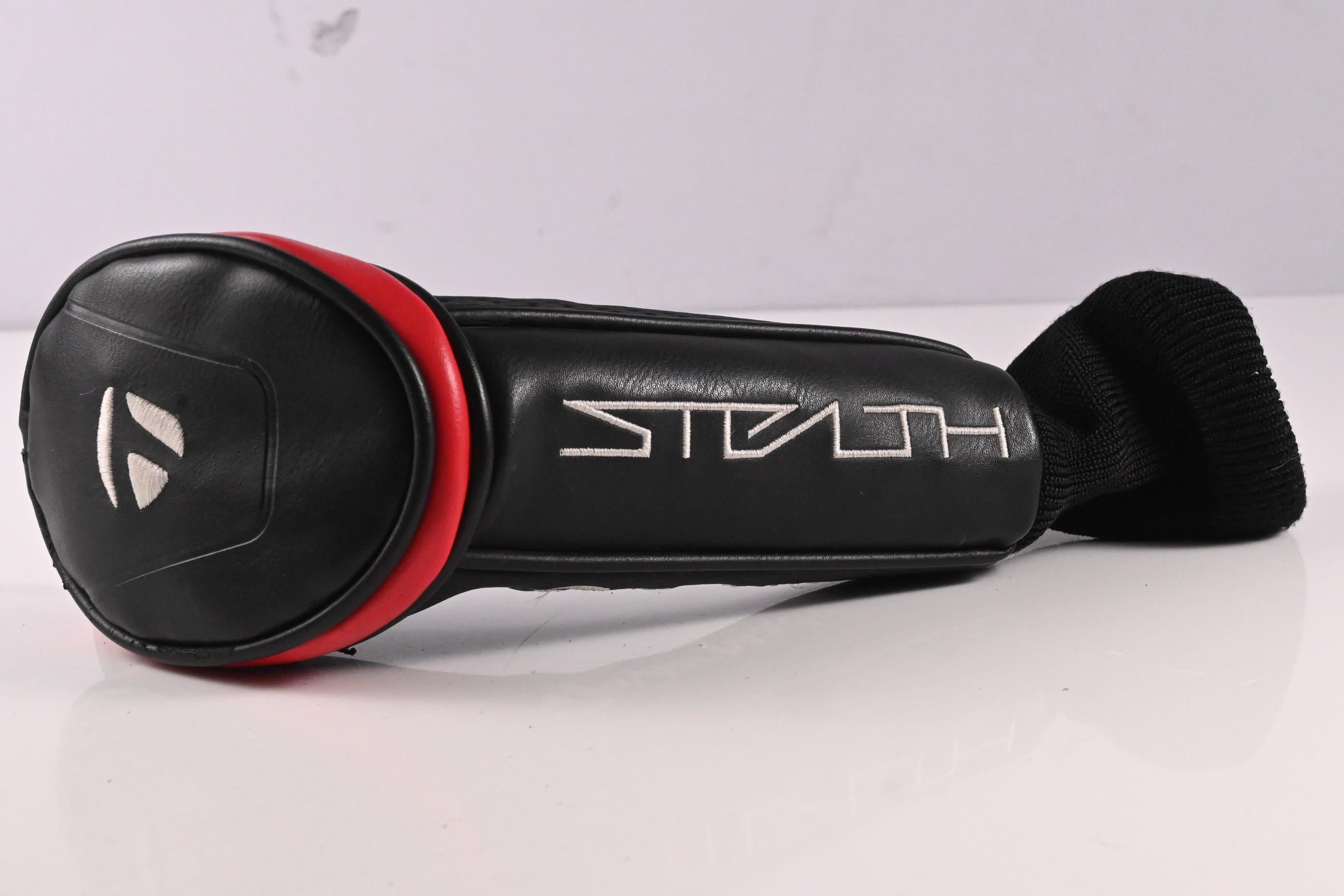 Taylormade Stealth Plus #2 Hybrid / 17 Degree / Stiff Flex HZRDUS RDX Smoke Red