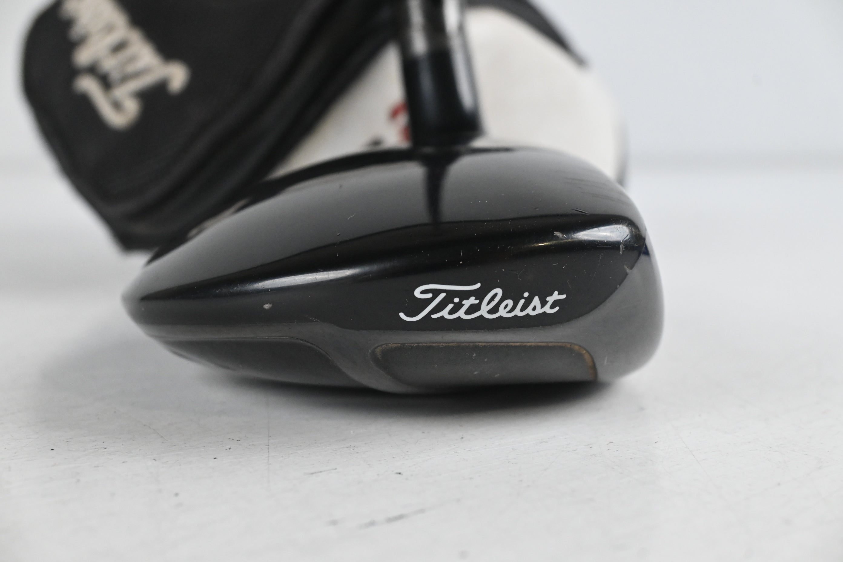 Titleist 910 F #5 Wood / 17 Degree / Stiff Flex Diamana 'illima 71 Shaft