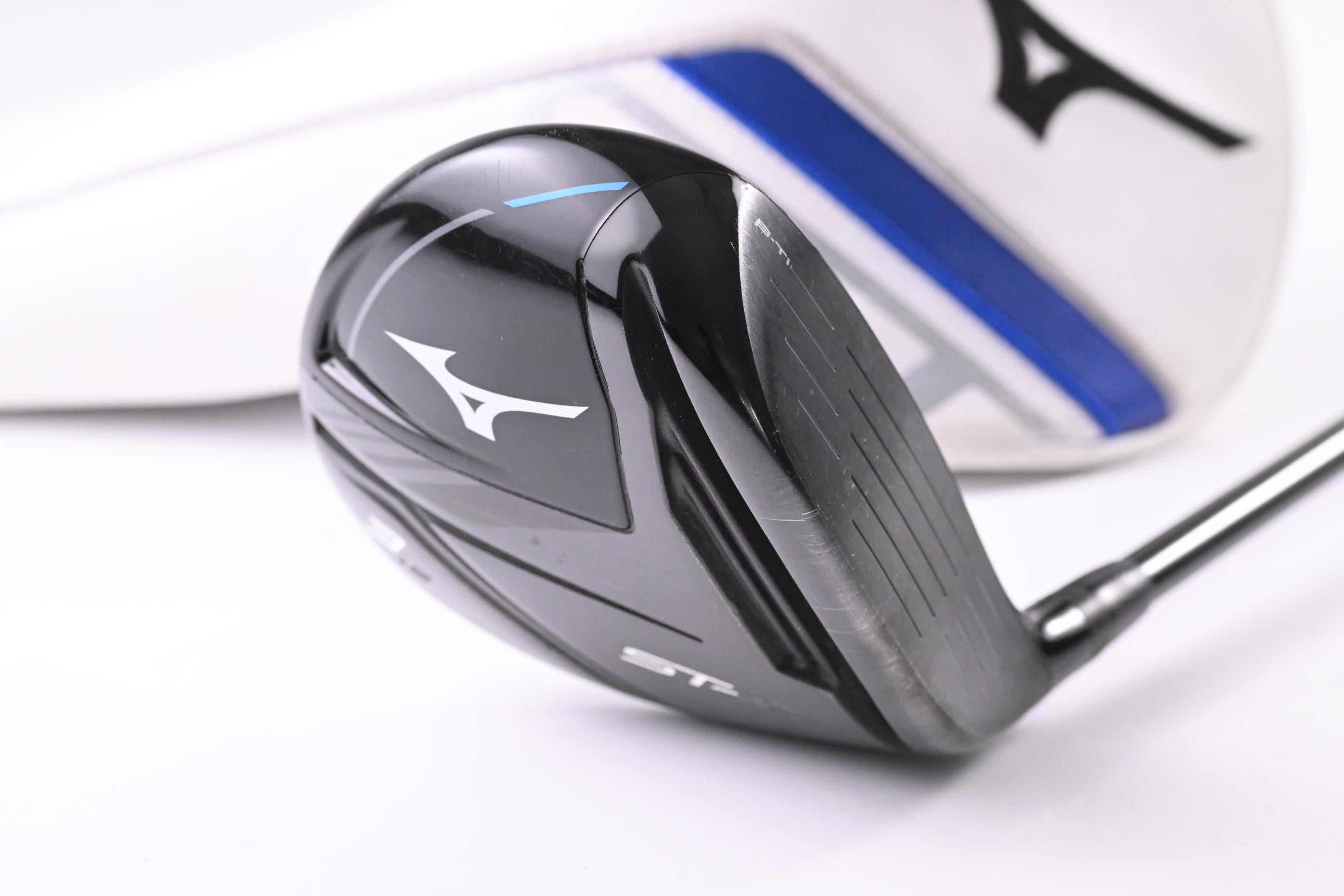 Mizuno ST-X 220 #3 Wood / 15 Degree / X-Flex HZRDUS Smoke RDX Black 60