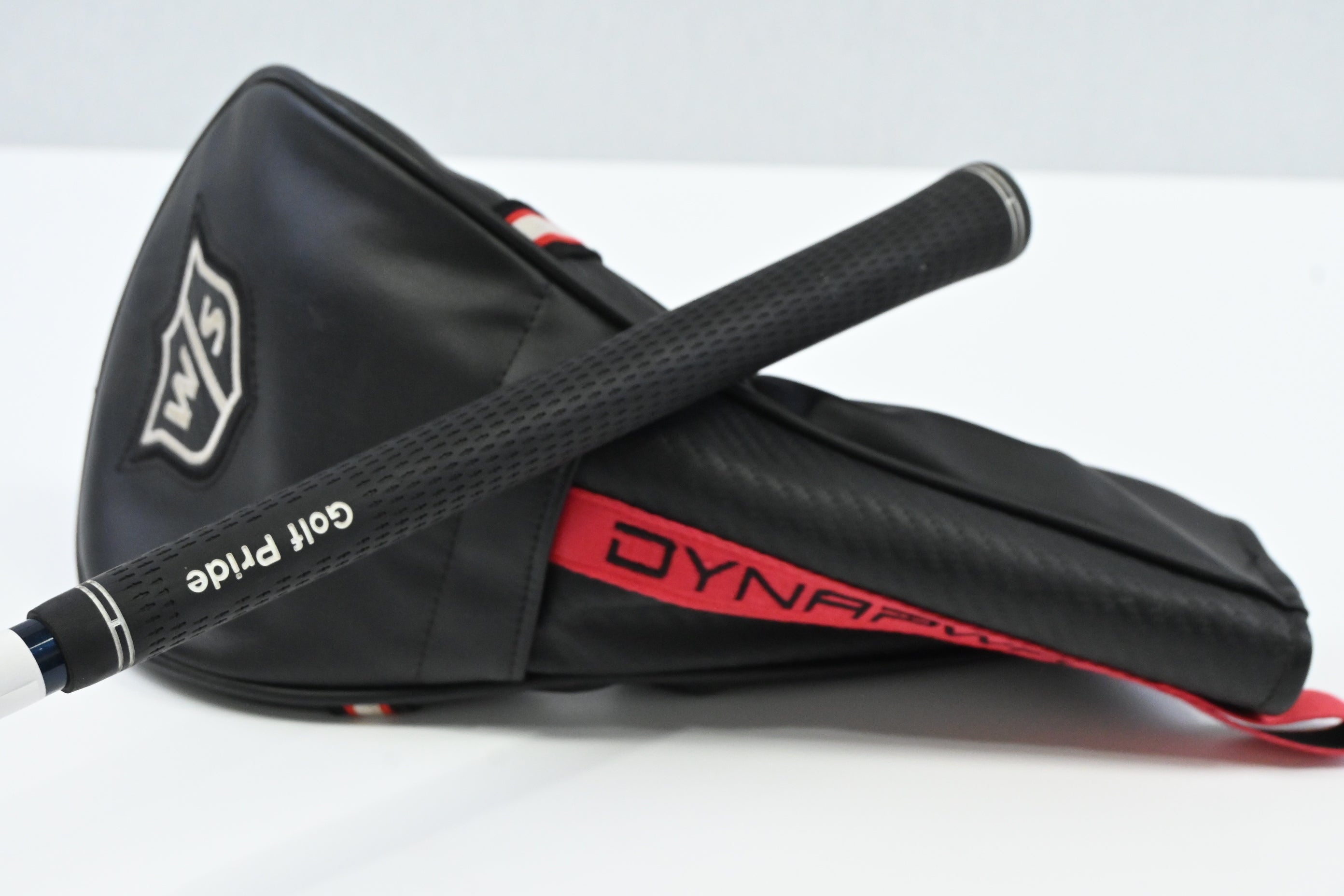 Wilson Dynapower Carbon 2023 Driver / 10.5 Degree / Stiff Flex Ventus Blue 6