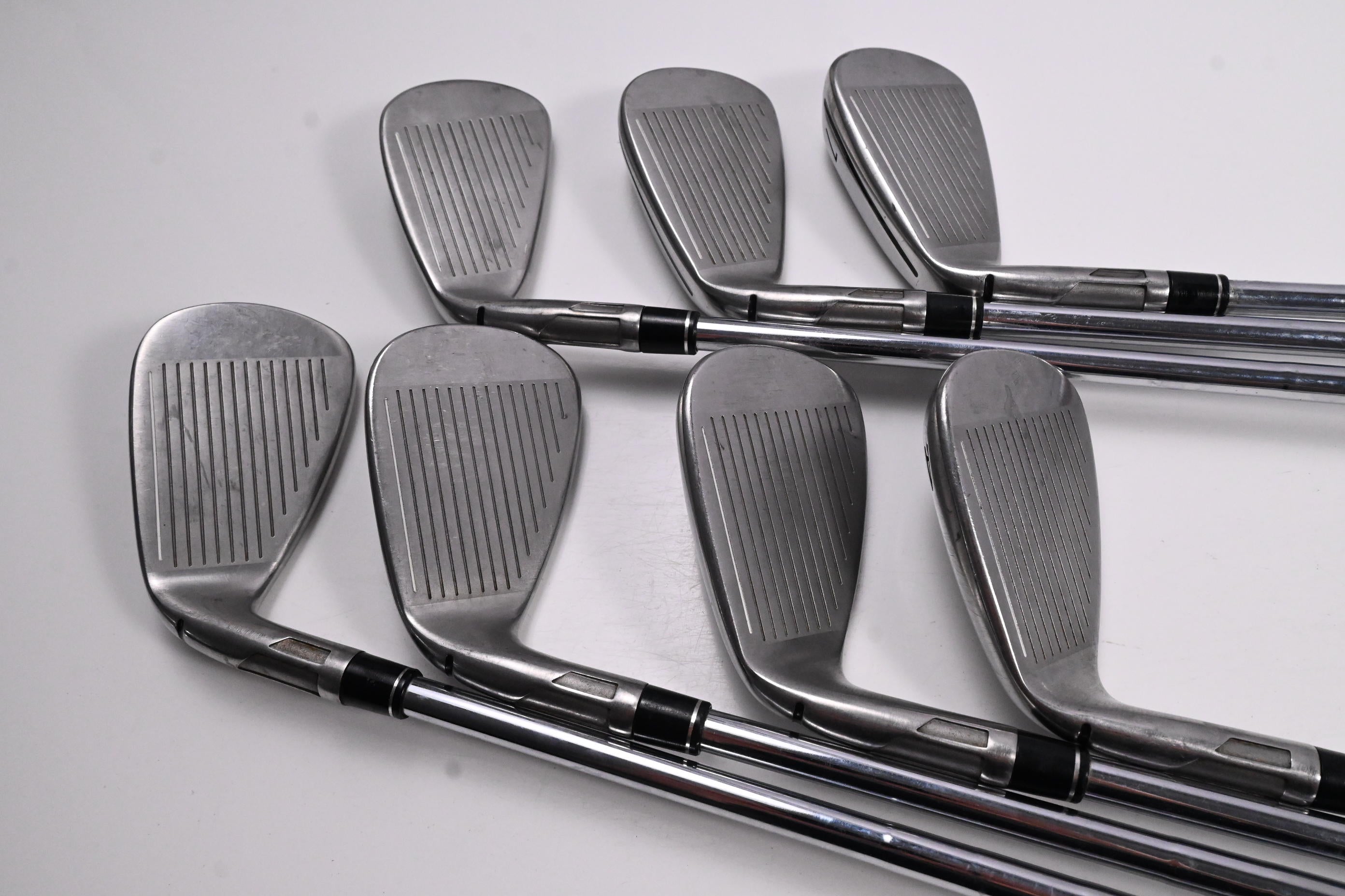 Taylormade SIM2 Max Irons / 5-PW+GW / Stiff Flex KBS Tour 120 Shafts