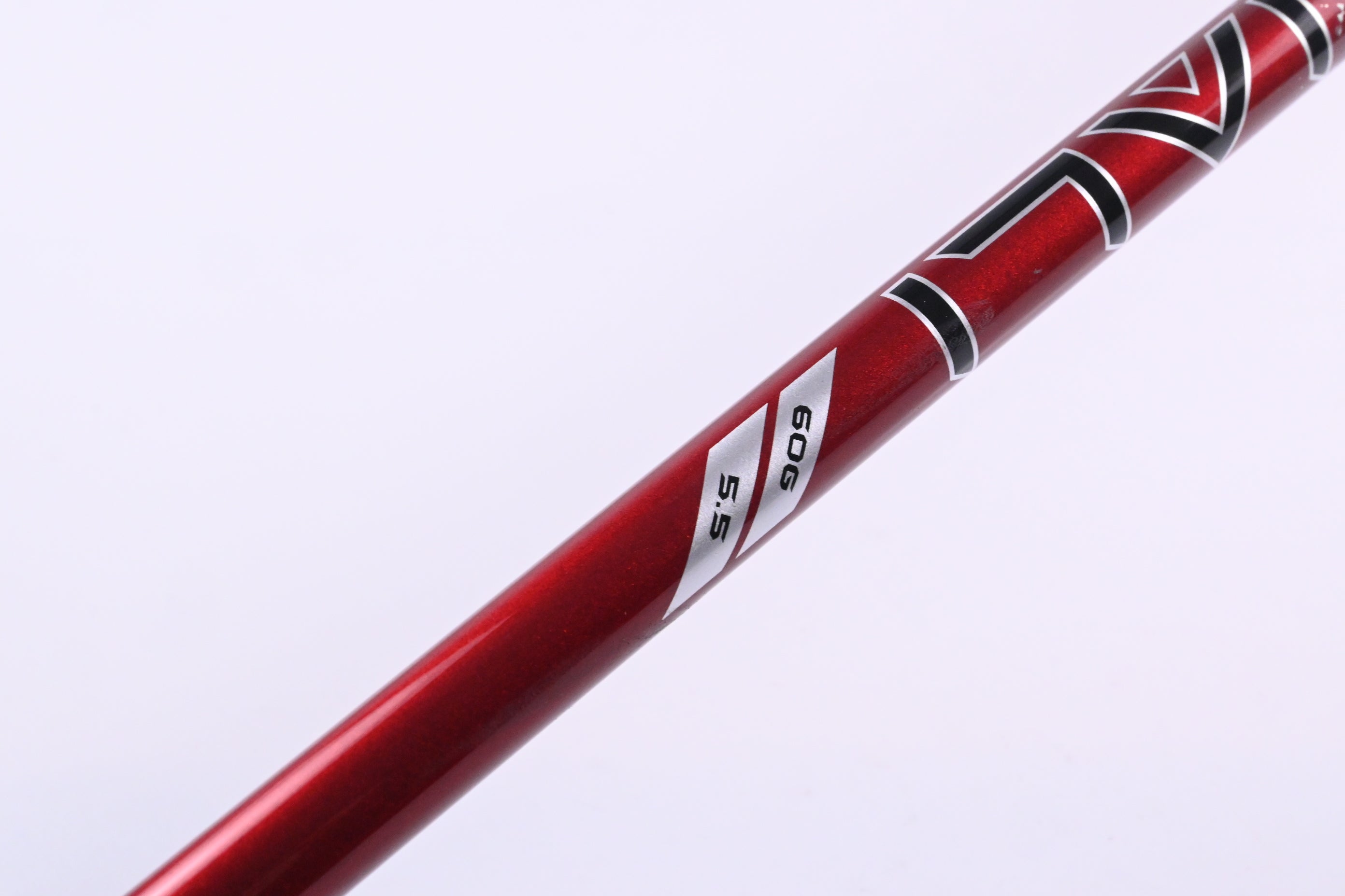 Titleist GT2 #5 Wood / 18 Degree / Regular Flex Denali Red 60 Shaft