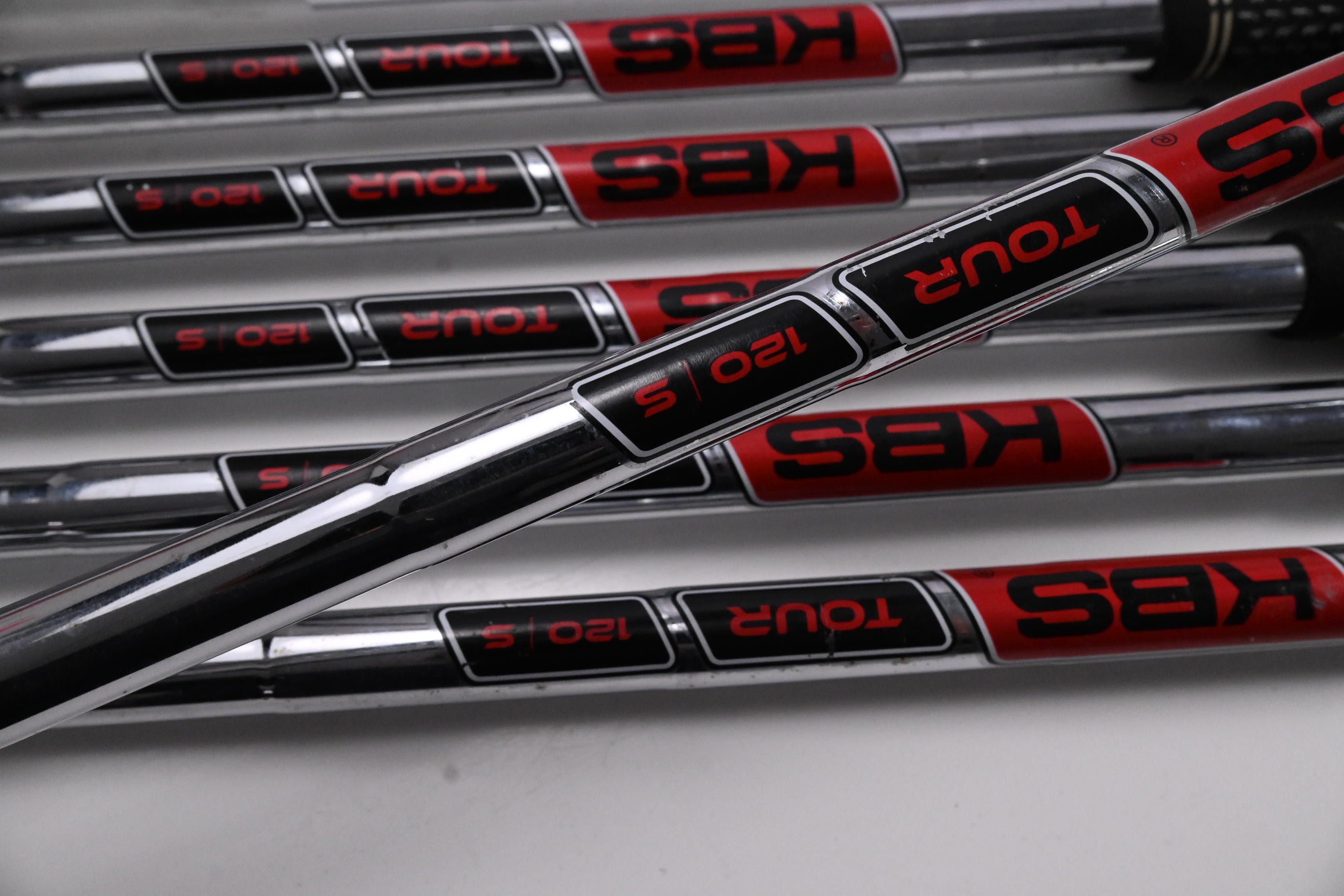 Taylormade SIM2 Max Irons / 5-PW+GW / Stiff Flex KBS Tour 120 Shafts