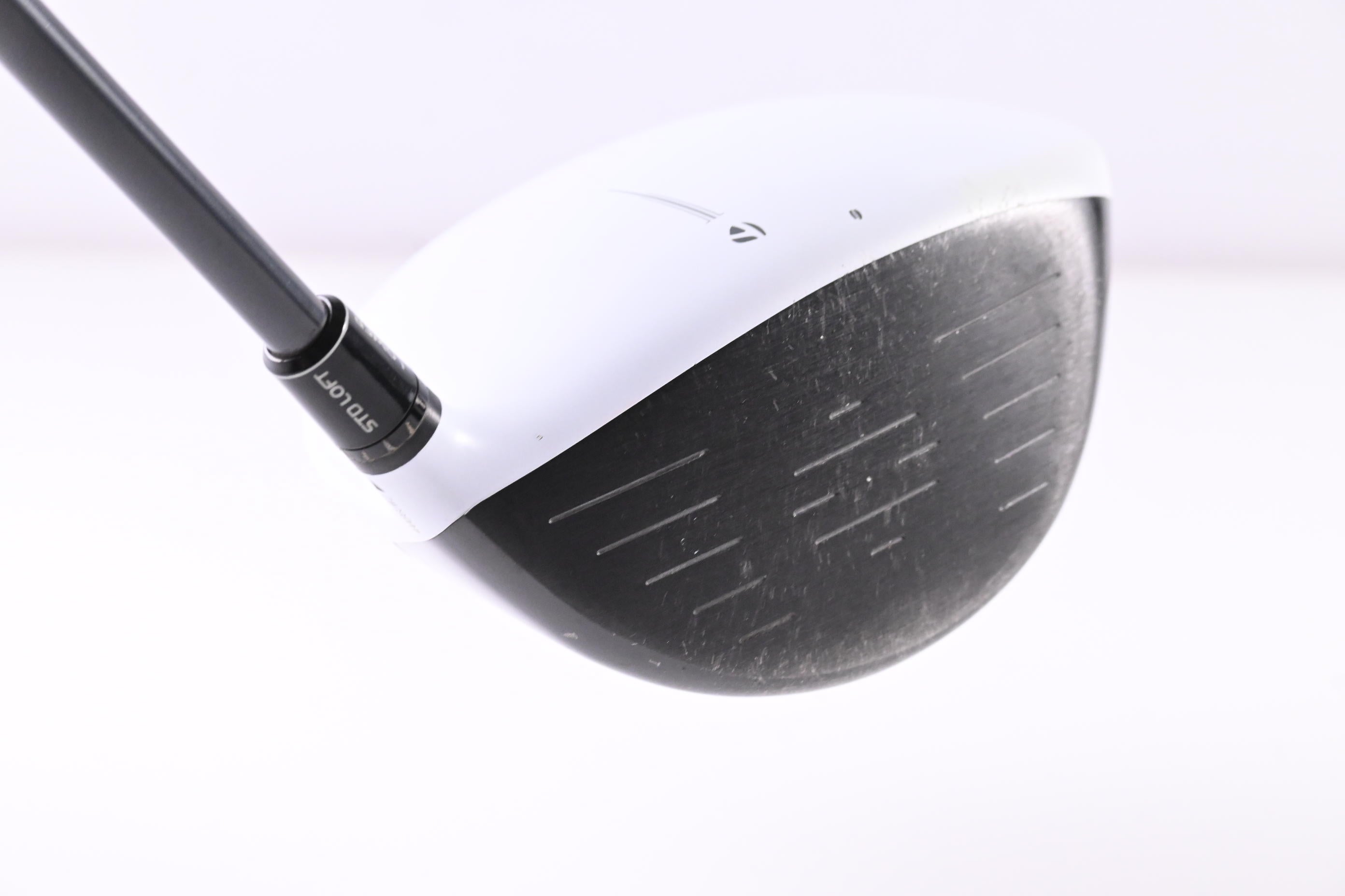 Left Hand Taylormade R15 Driver / 10.5 Degree / Regular Flex Fujikura Speeder 57