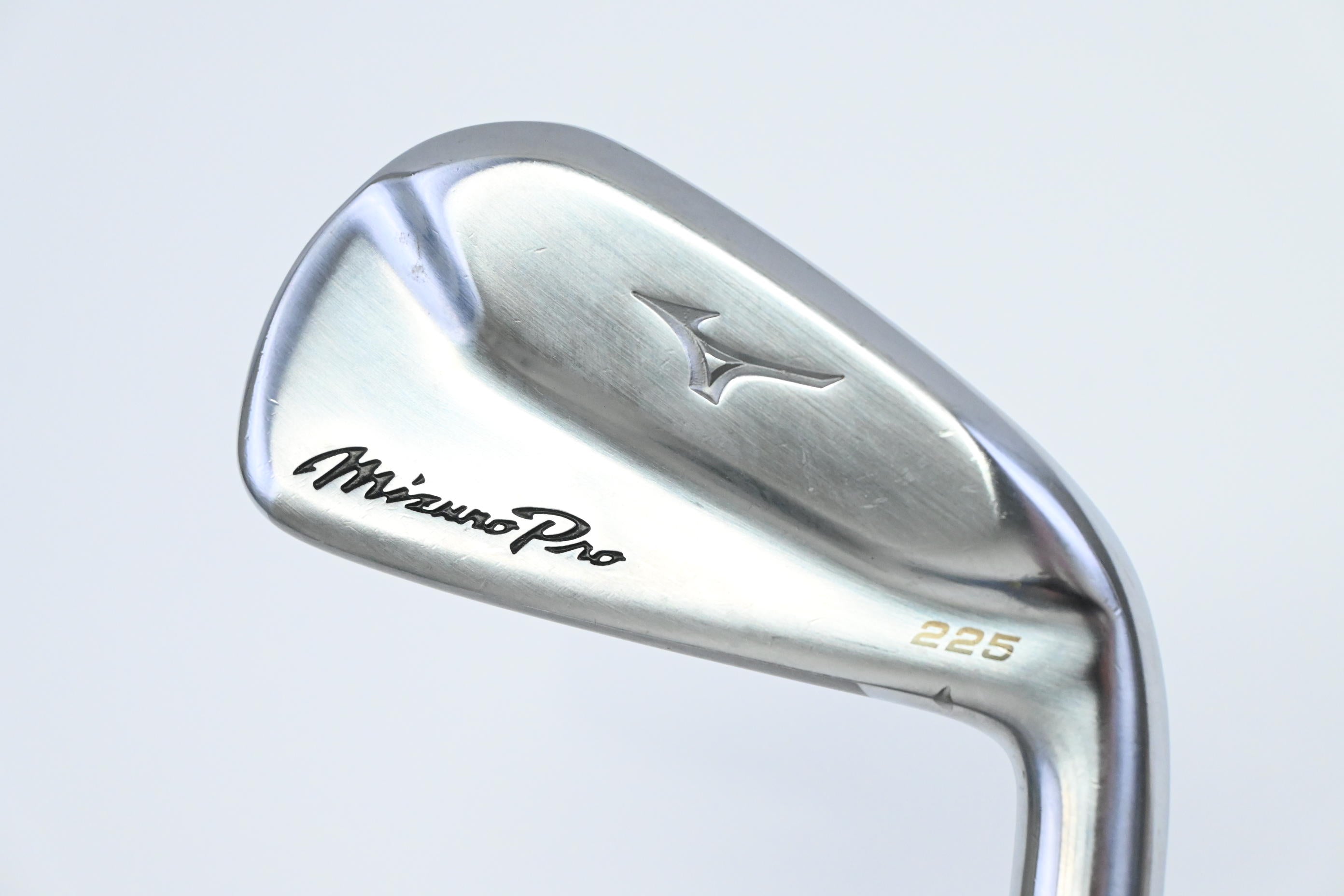 Mizuno Pro 225 #2 Iron / 16.5 Degree / Regular Flex Kuro Kage Black 60 Shaft