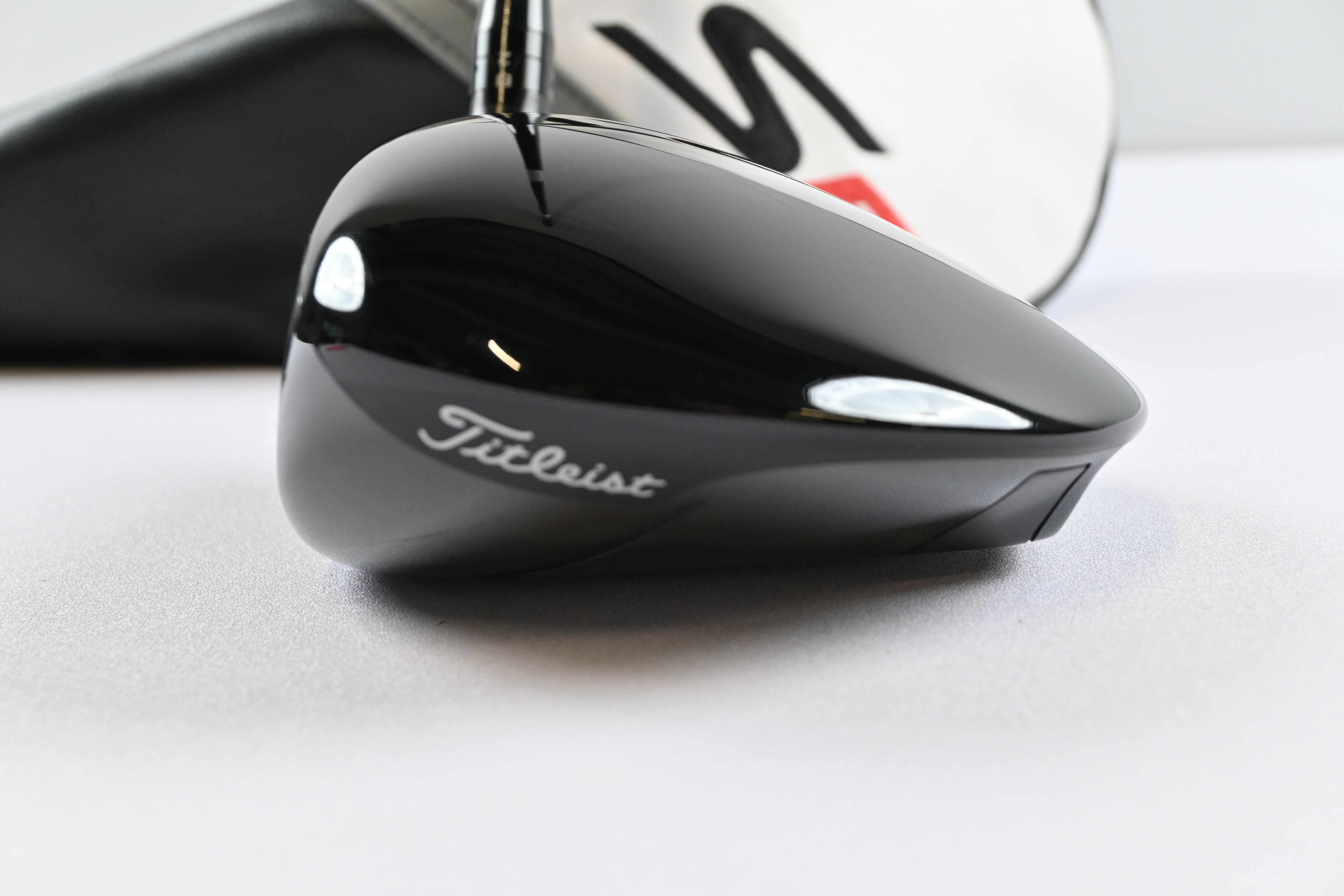 Titleist TSR2 Driver / 10 Degree / Regular Flex Tensei AV Series Blue 55